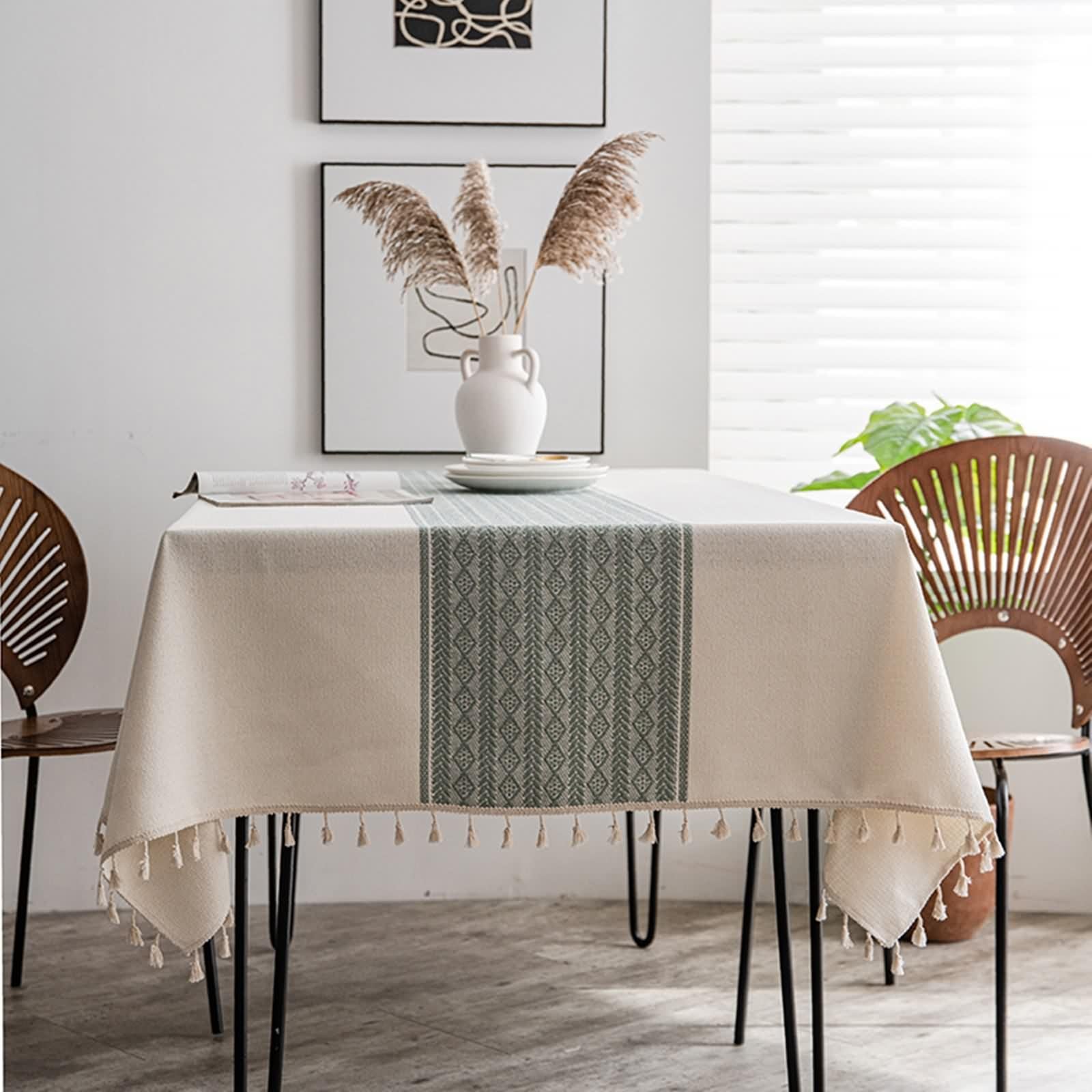 Nappe rectangulaire anti-tache à losanges pour protéger la table avec style