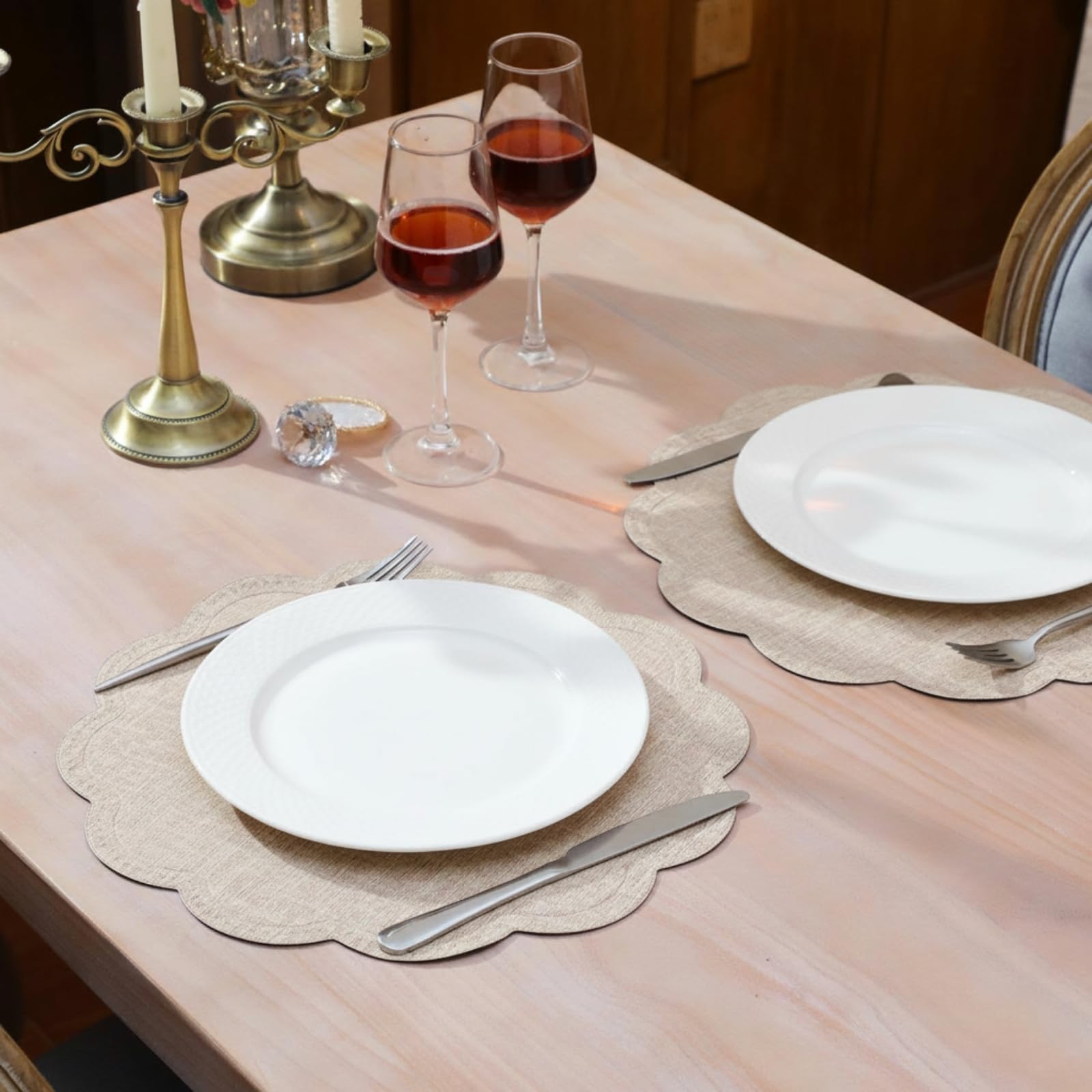 12 tovagliette rotonde a forma di fiore, impermeabili, in pelle PU, lavabili, antiscivolo, per cucina, tavolo da pranzo, decorazione (beige)