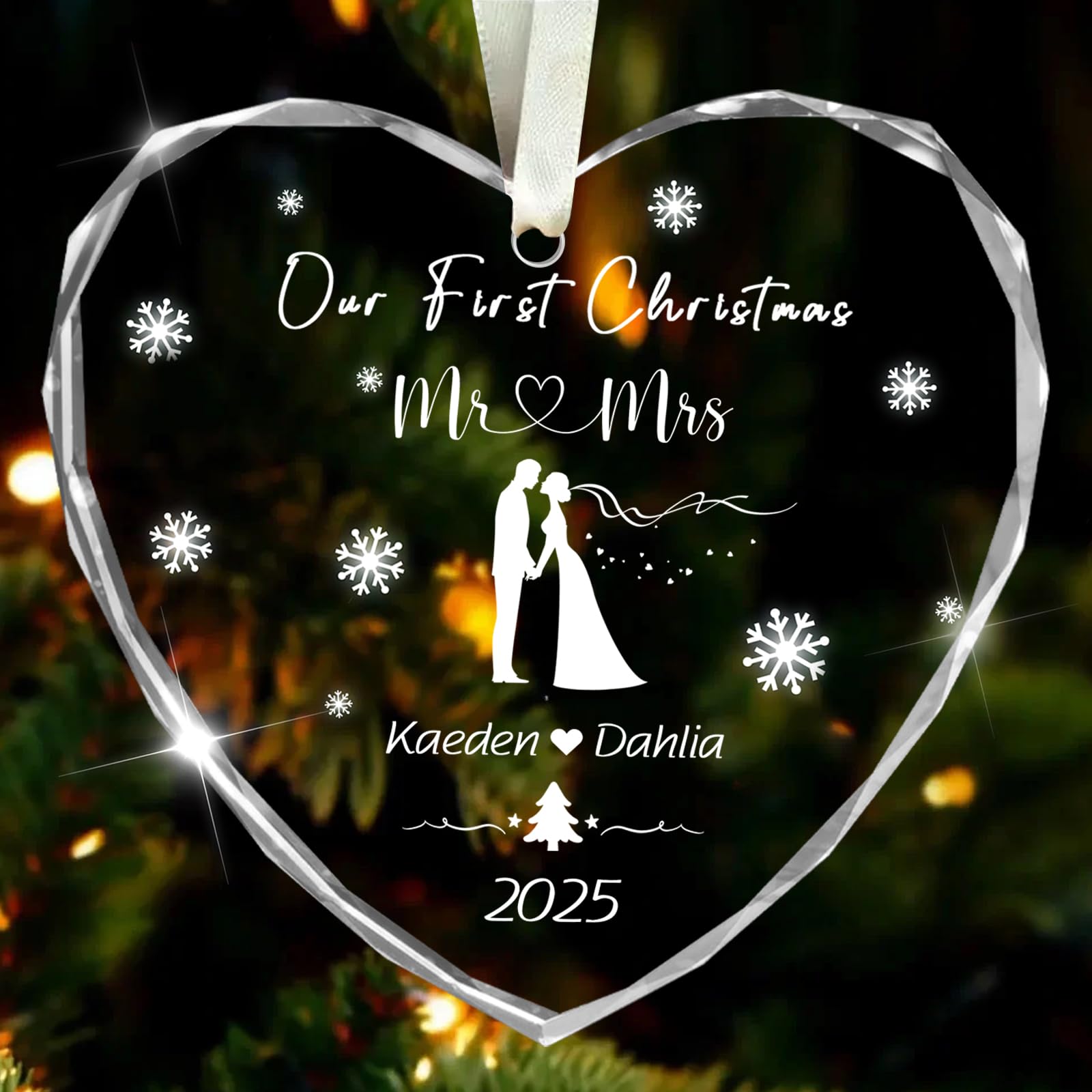Personalised First Christmas as Mr and Mrs 2025 Ornament, 1st Christmas as Mr and Mrs, Xmas Gifts for Couples, First Xmas Married Glass Ornament, Custom Christmas Decorations for Newlywed (Heart)