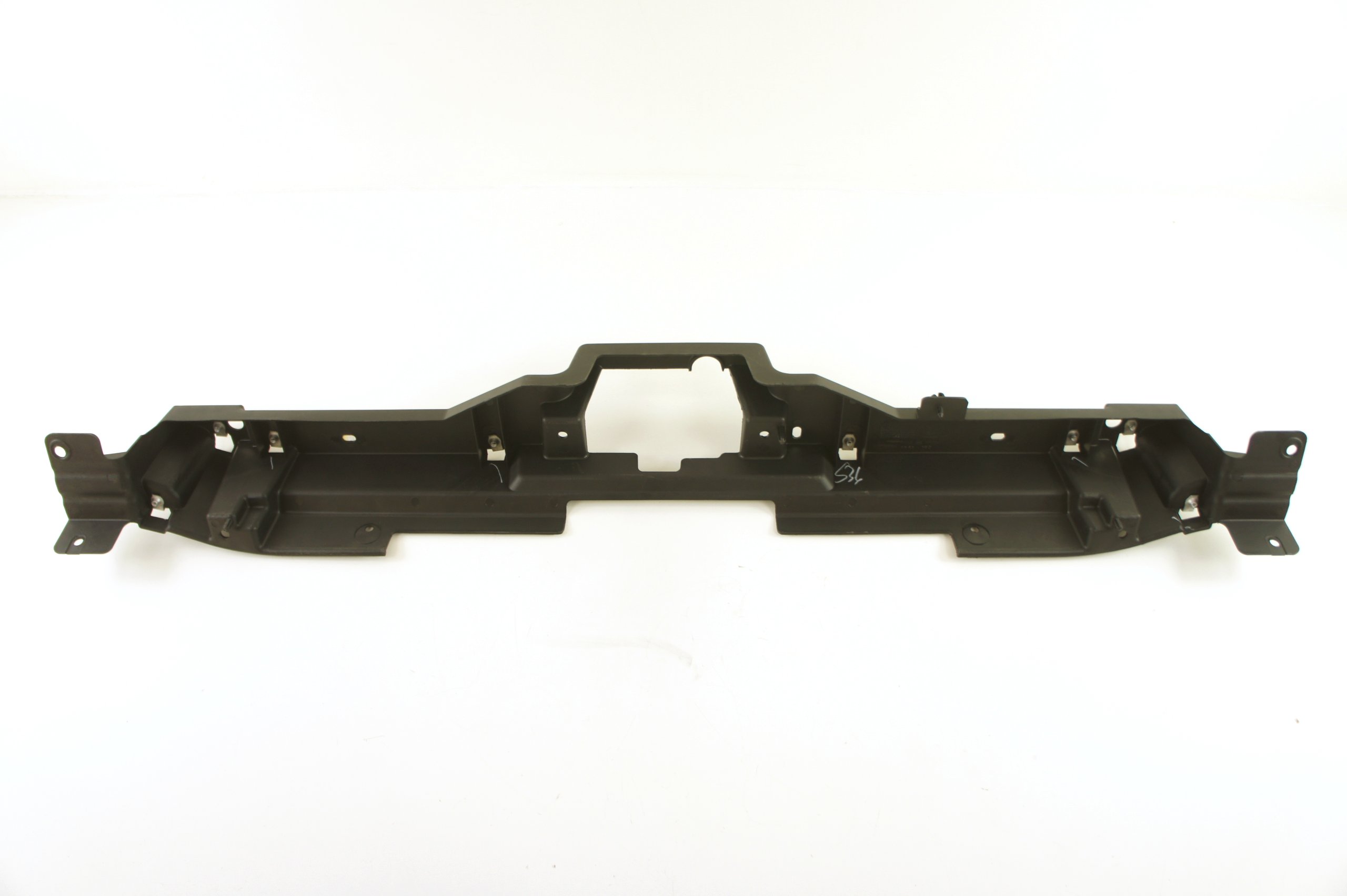 Amazon.com: Genuine GM Parts 15865943 Grille Bracket : Automotive