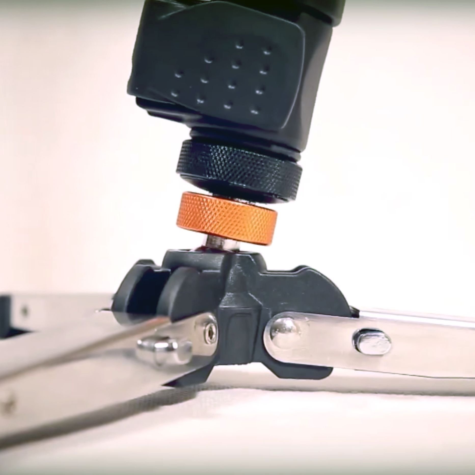 Monopie E-Image MA-70 de Aluminio con Cabeza fluida para Video