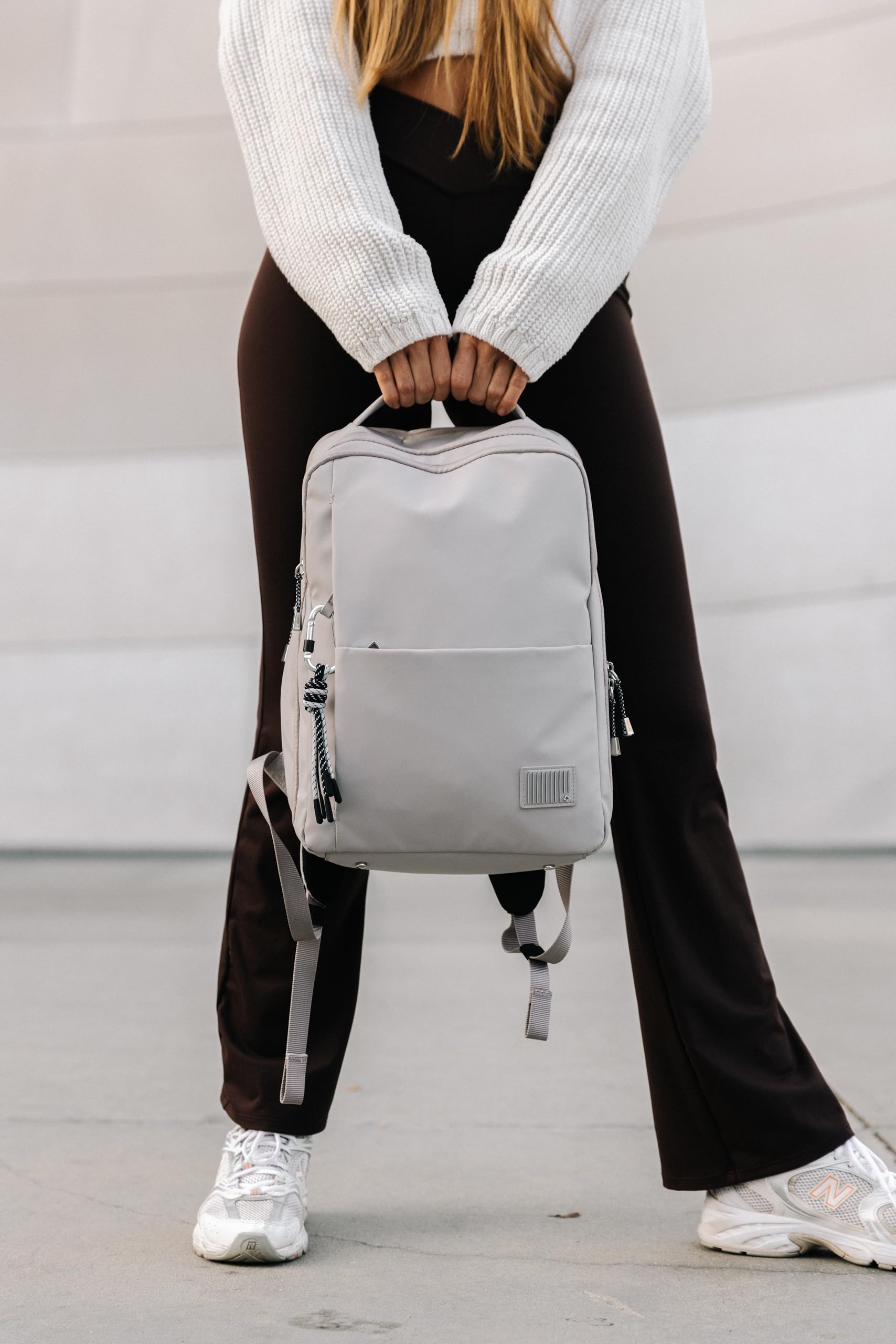 Samsonite Wander Last - Damen Laptop-Rucksack 14.1" (37.5 cm) - Business & Schulrucksack mit Flaschenhalter, Ergonomisch, Wasserabweisend - 14L - Rosa (Ash Rose)