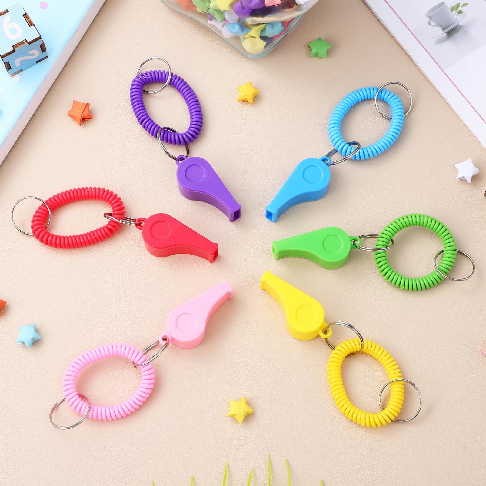 SUPVOX Sifflet en Plastique Sifflet De Sport Sifflet Portable Sifflet Coulissant Sifflet Extérieur Pet Coup De Sifflet pour Les Entraîneurs Pendentif Sifflet