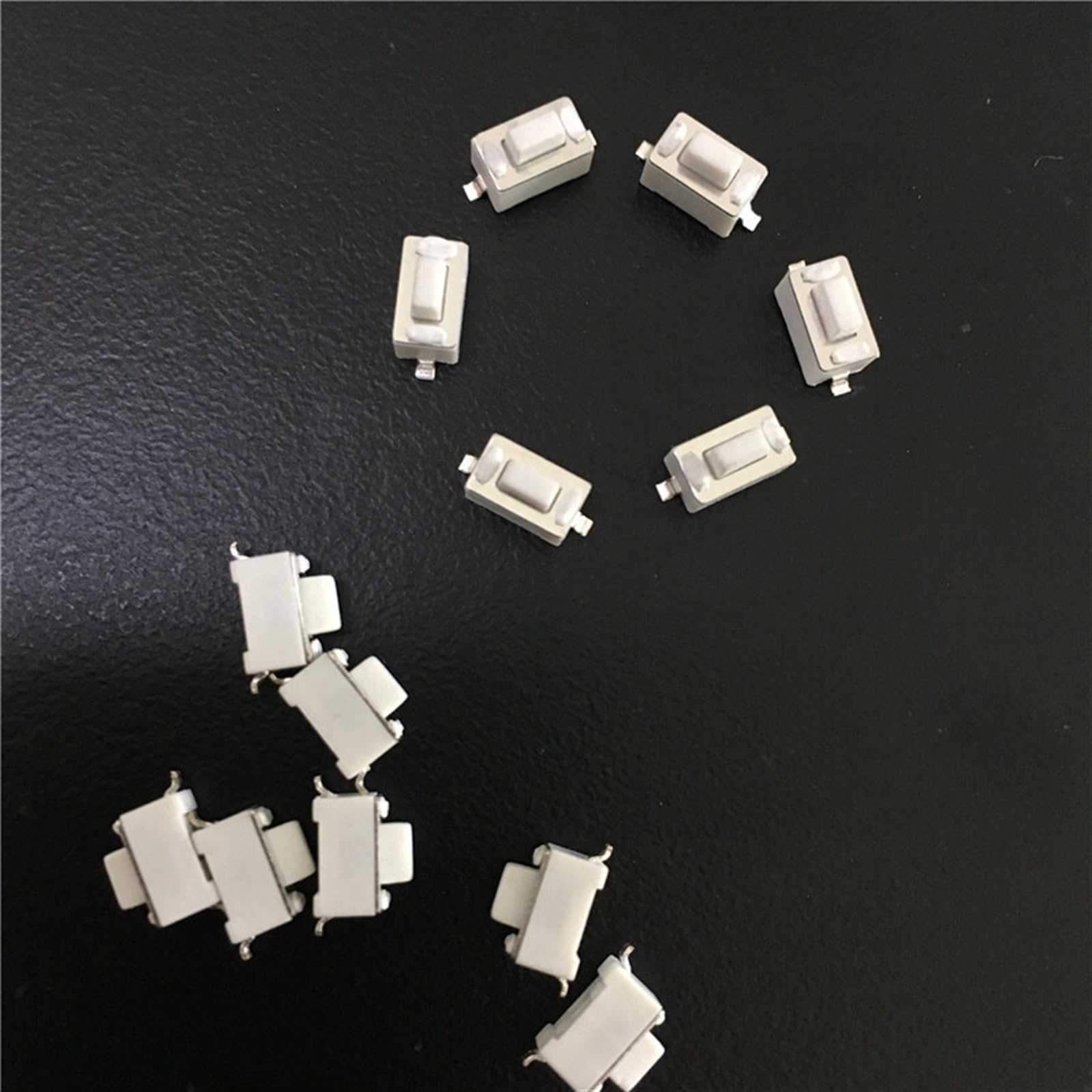 Interrupteur tactile miniature 3x6x5mm résolvant les pannes de boutons électroniques