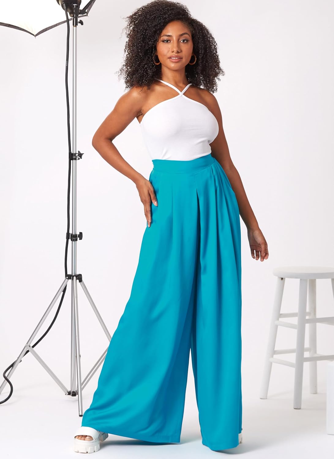 New Look UN6756A Easy-to-sew Misses' Loose-Fitting Shorts and Wide Leg Pants Sewing Pattern Kit, Design Code N6756, Sizes 10-12-14-16-18-20-22