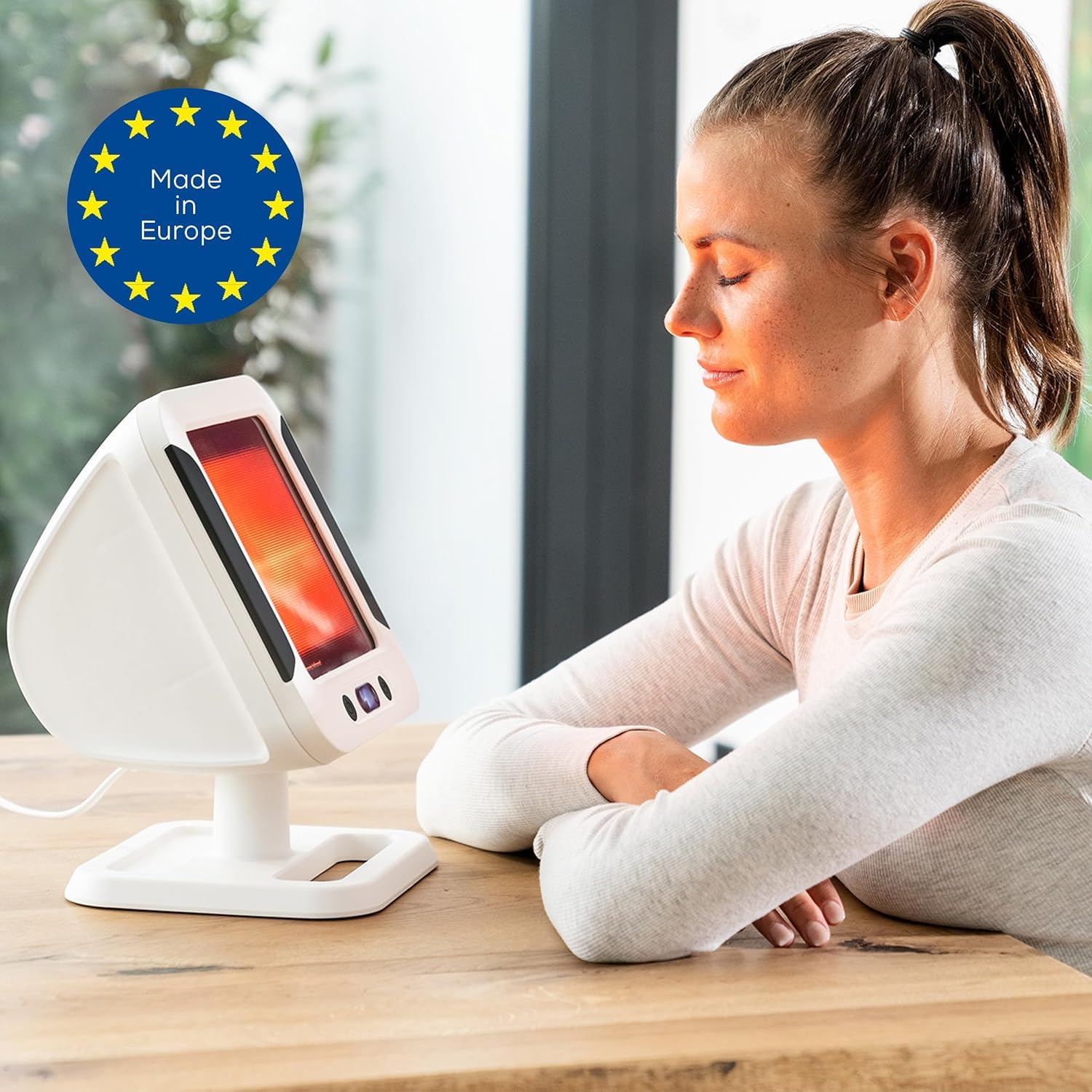 Beurer IL 60 Radiador de calor infrarrojo, calor calmante para resfriados y tensiones musculares, dispositivo médico con 300 vatios y temporizador, placa cerámica con protección UV, regulable