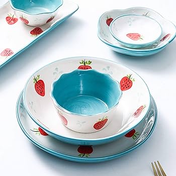 [目玉商品] ストロベリー柄 食器セット 13点セット。 目玉商品] ストロベリー柄 食器セット 13点セット。 目玉商品