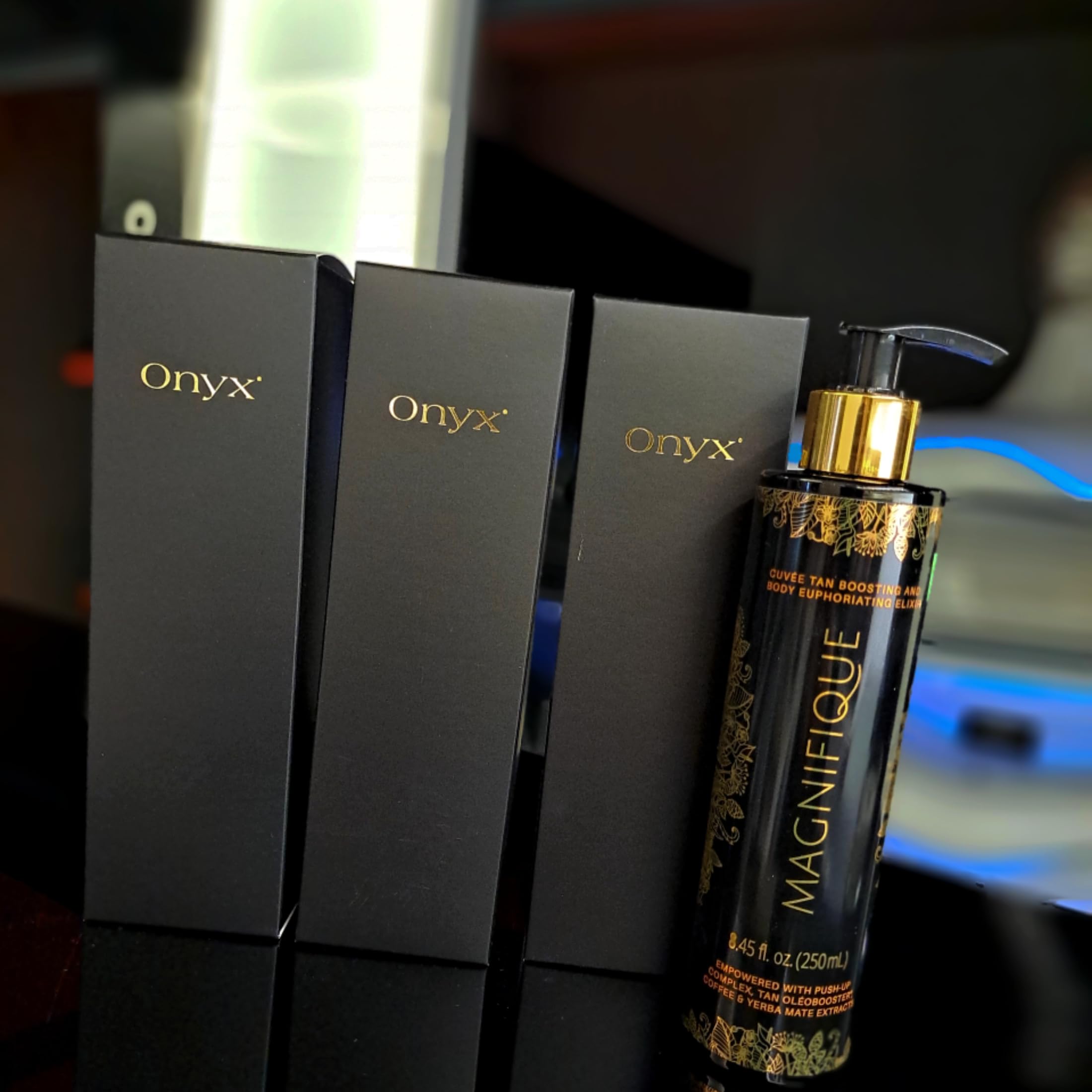 Onyx Magnifique - luksusowy balsam przyspieszający do opalania; brązujący natychmiastowy efekt ciemnej opalenizny