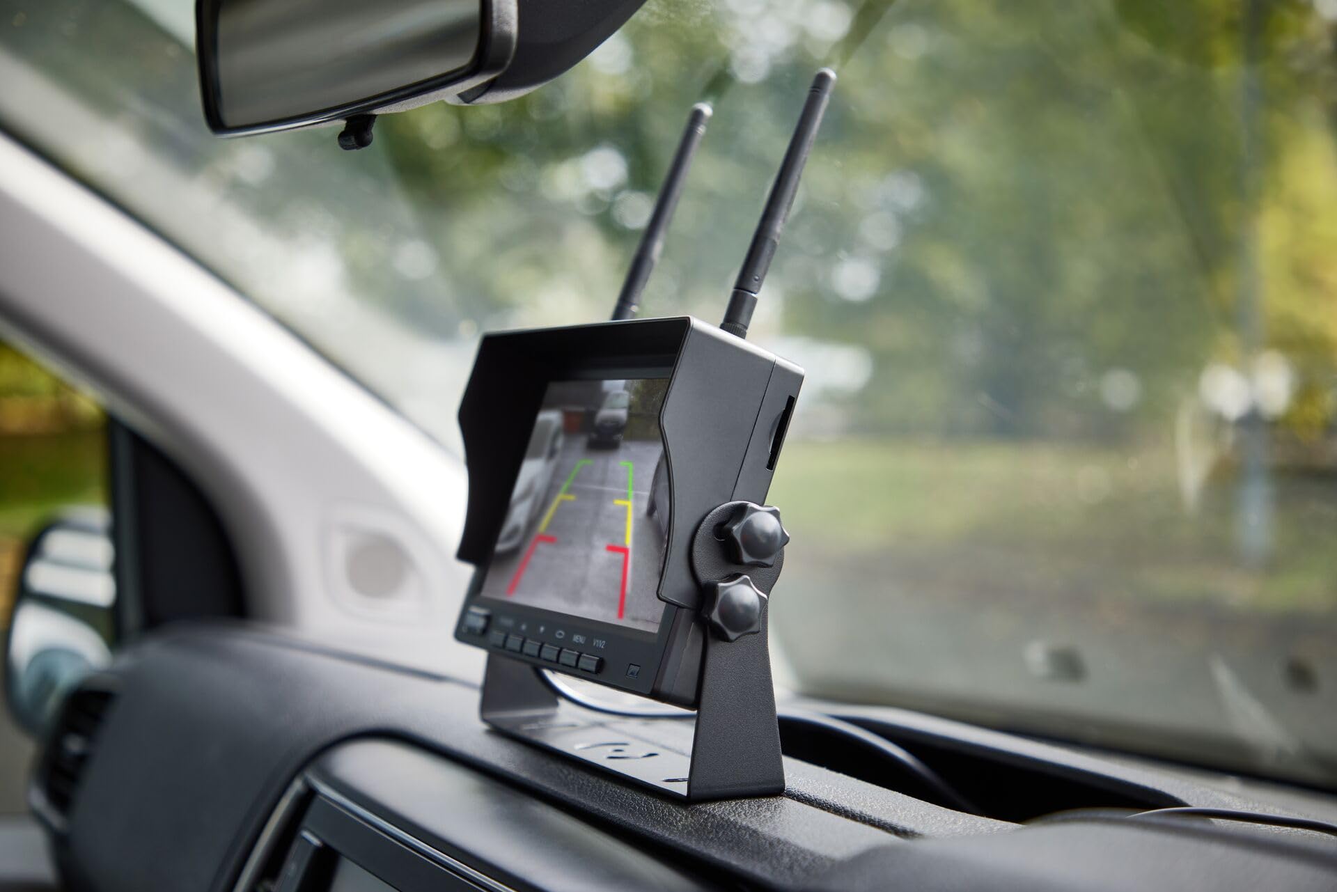 Bezprzewodowy system kamery cofania OSRAM ROADsight, OWRCS7, 7-calowy monitor AHD, rozdzielczość HD 1080p, do 4 kamer