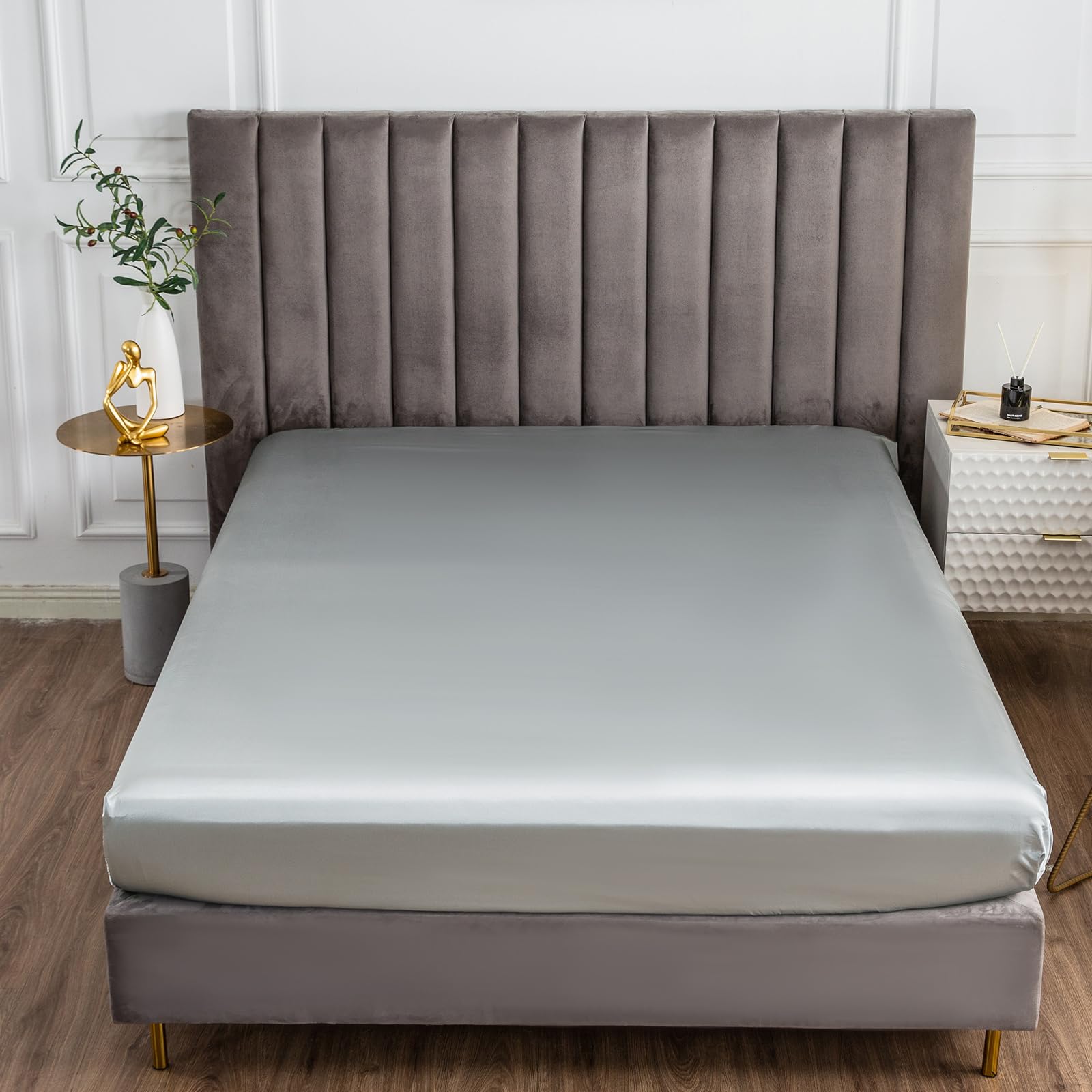 Morbuy Small Double Fitted Sheet Satin Silk Bed Sheets, Silver Fitted Sheets Deep Pocket 30 cm