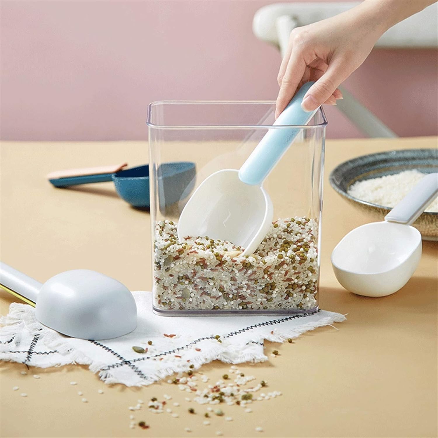 scoop 4-color Sealed Plastic Spoon Five-piece Multi-function Kitchen Measuring Plastic Spoon Cereal Spoon Cereal Ice Cream Coffee Spoon soup spoon (Color : A), 20010125 (E)
