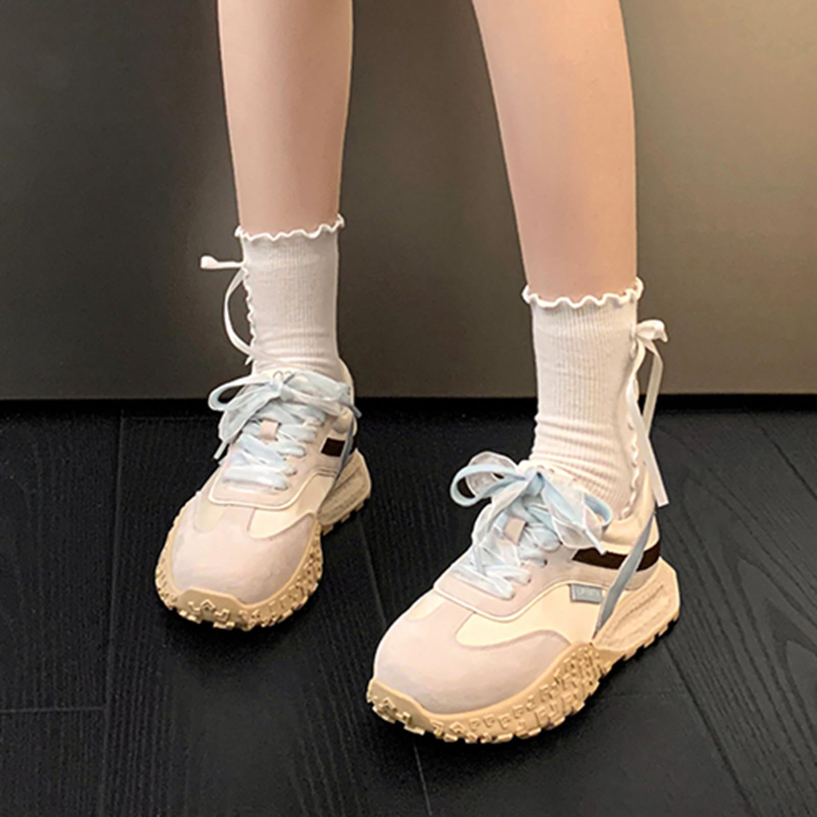 CUTEHEELS Wygodne, wytrzymałe damskie sneakersy ze skóry z okrągłym noskiem i sznurowaniem