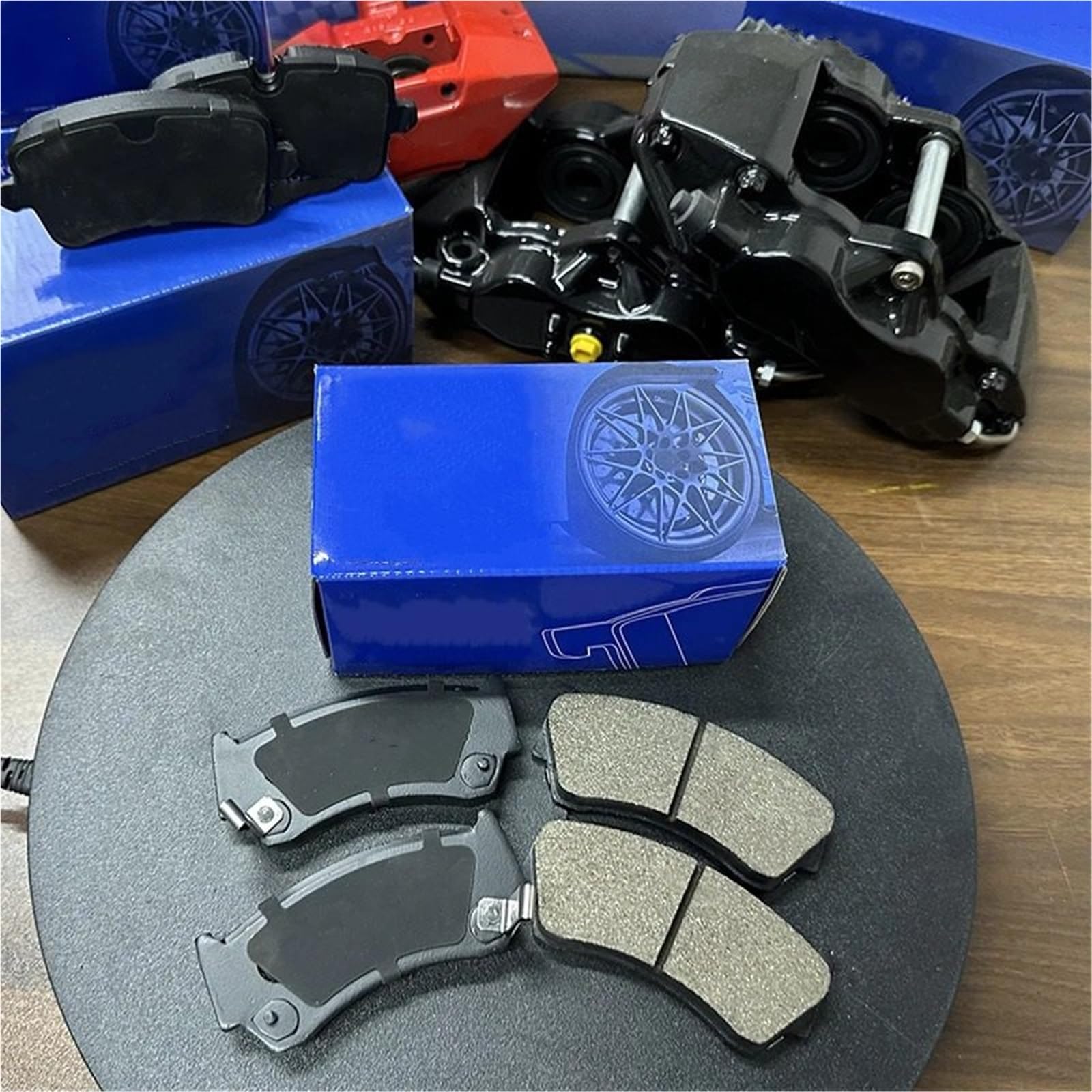 Pasuje Do GEELY Xingyue Monjaro 4048087300 4048046400 1014026445 4050078100 Formuła Ceramiczna Klocki Hamulcowe Samochodu Okładziny hamulcowe(G1_E)
