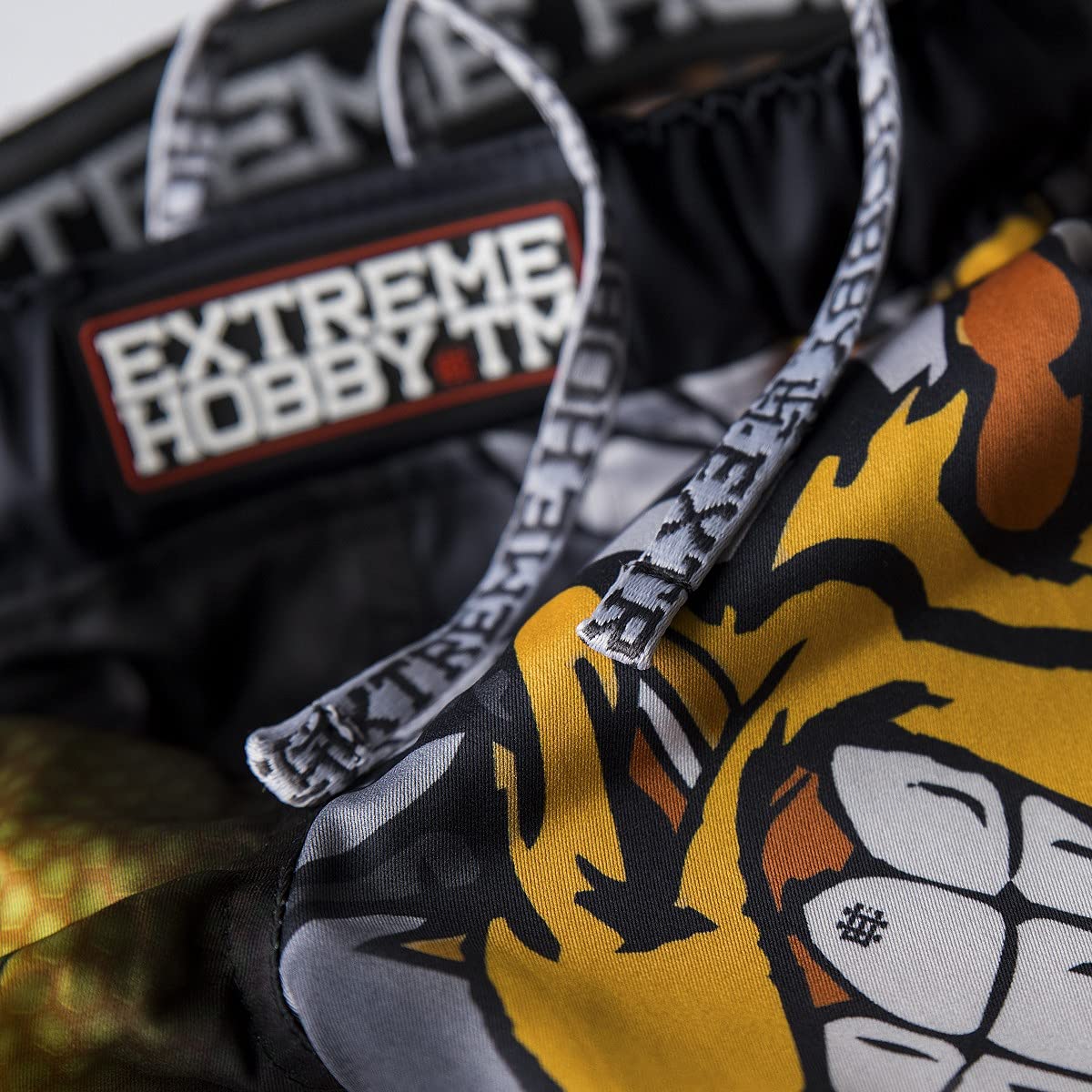 Grappling Kurze Hosen für Kinder Angry WASP, Weiches Atmungsaktives Material, 2-Wege-Stretch-System, Kids Boxing Shorts Kampfsport Muay Thai Fitness Martial Arts Größe 164