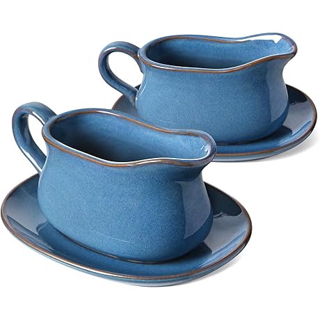 Farmhouse Gravy Boat: A Kitchen Staple for Perfect Gravy Moments