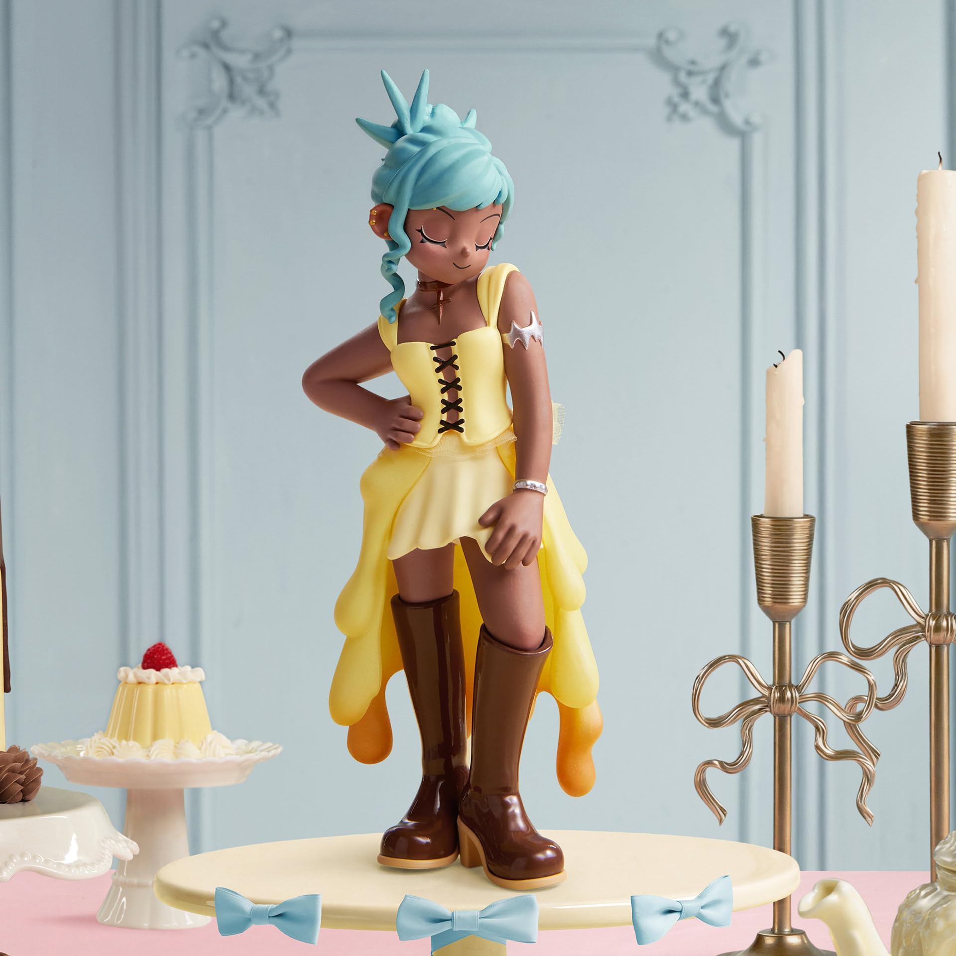 Amazon.com: POP MART Peach Riot à la Mode Figures Action Figures