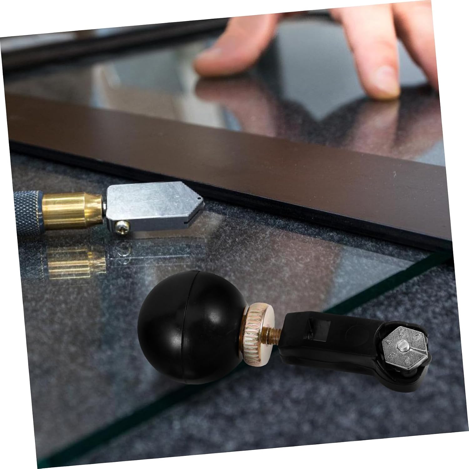 Angoily Glass Cutter Knob Compass Circle Cutter Tool Secure Grip for Precise Cutting Various Glass Construction for Longevity