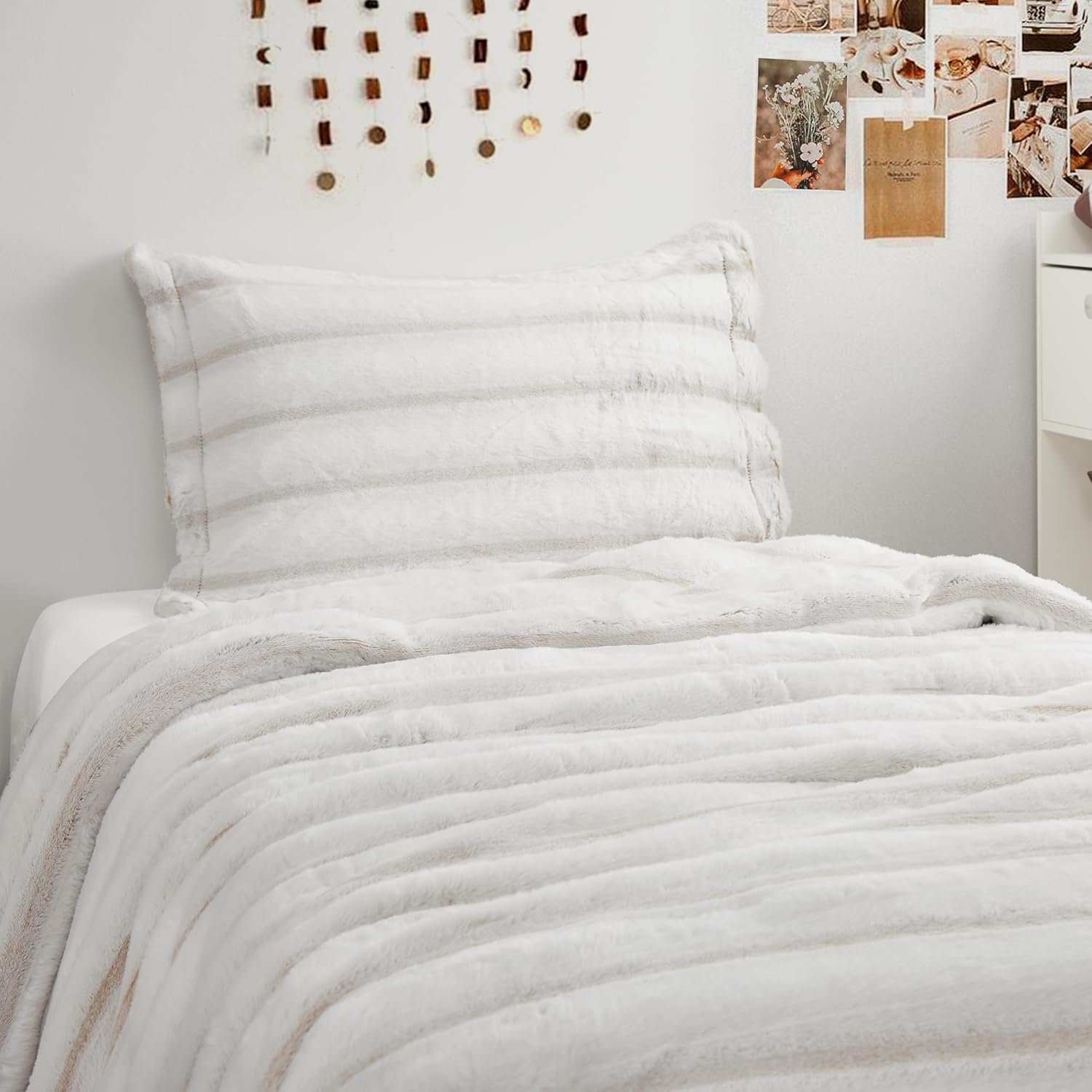 Byourbed Jelly Rolls Chunky Bunny - Coma Inducer® Twin XL Comforter - Powder Caramel