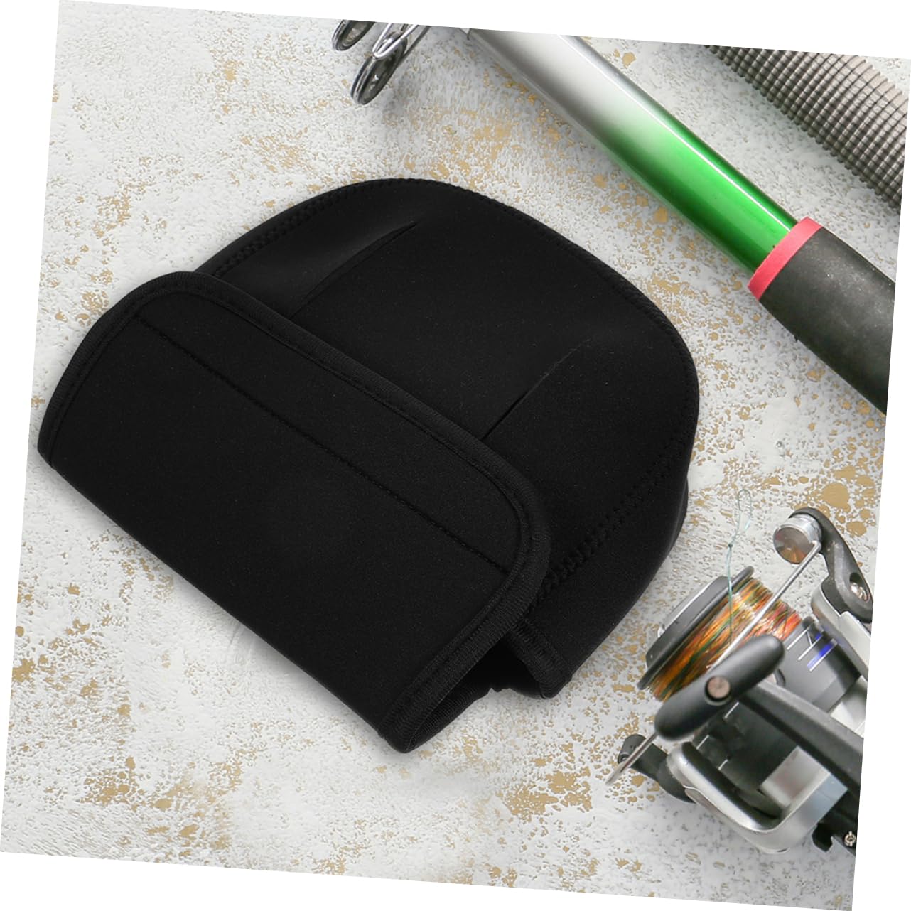 Hemoton Fishing Reel Protective Case Lightweight Neoprene Cover for Storage Portability present for Fishing Enthusiasts Against Corrosion Dirt