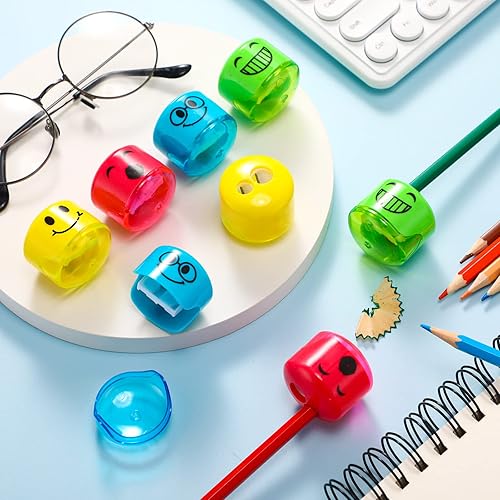 Miniatura 4 de Crtiin 48 sacapuntas para niños, sacapuntas de dibujos animados con sonrisas, pequeños sacapuntas manual de mano con agujeros dobles para escuela,