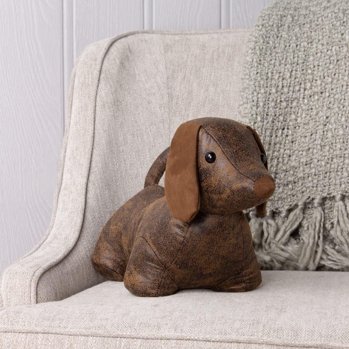 Paoletti Faux Leather Dexter Dog Doorstop – Heavyweight, Sand Filled, Decorative Animal Door Stopper, PU, 21 x 20 x 30 cm
