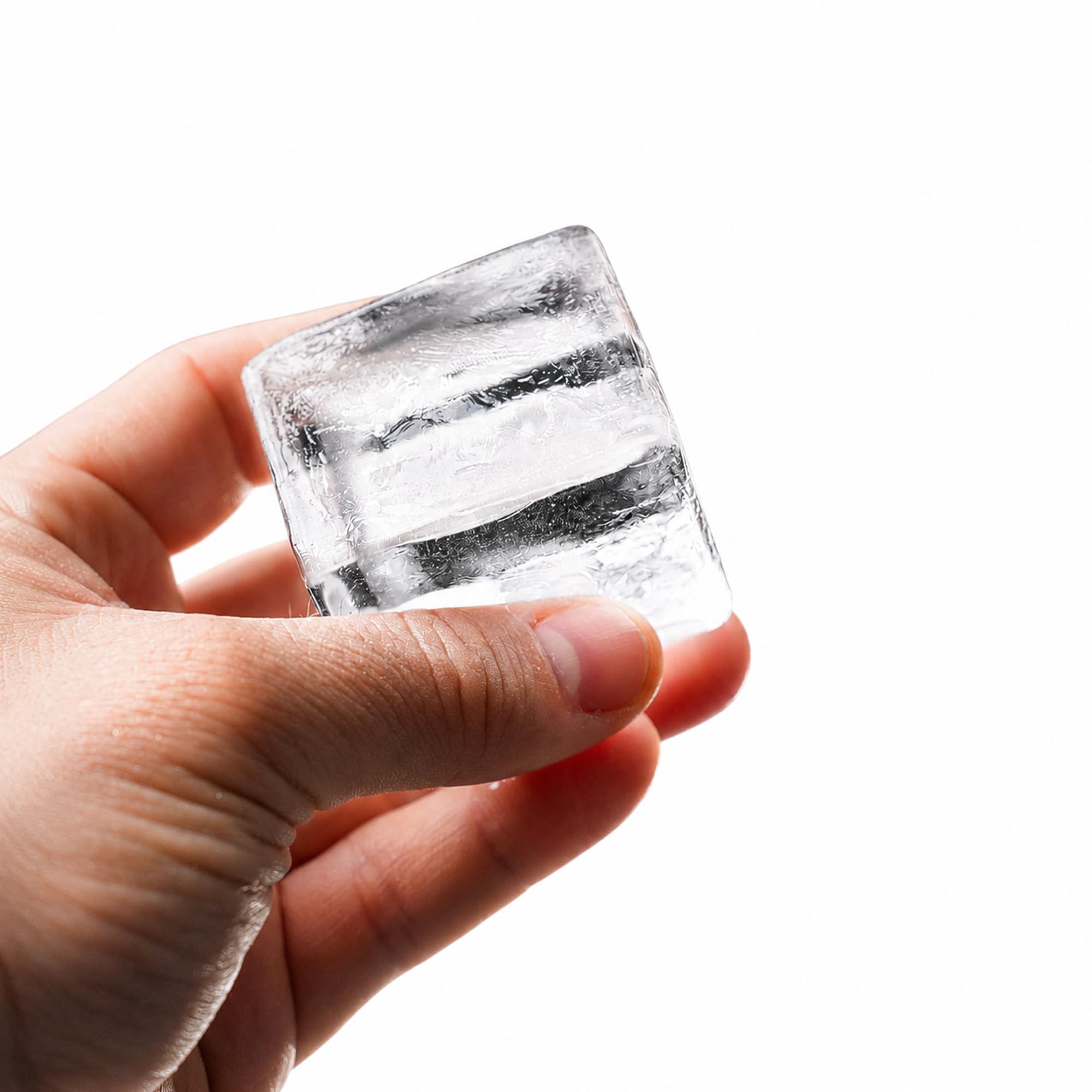 Kidia Mini Clear Ice Cube Maker – Molde para Hielo Transparente 16 Cubitos 4×4×4 cm – Congelación Direccional, Silicona Alimentaria, Caja Aislante para Cócteles, Whisky y Mixología