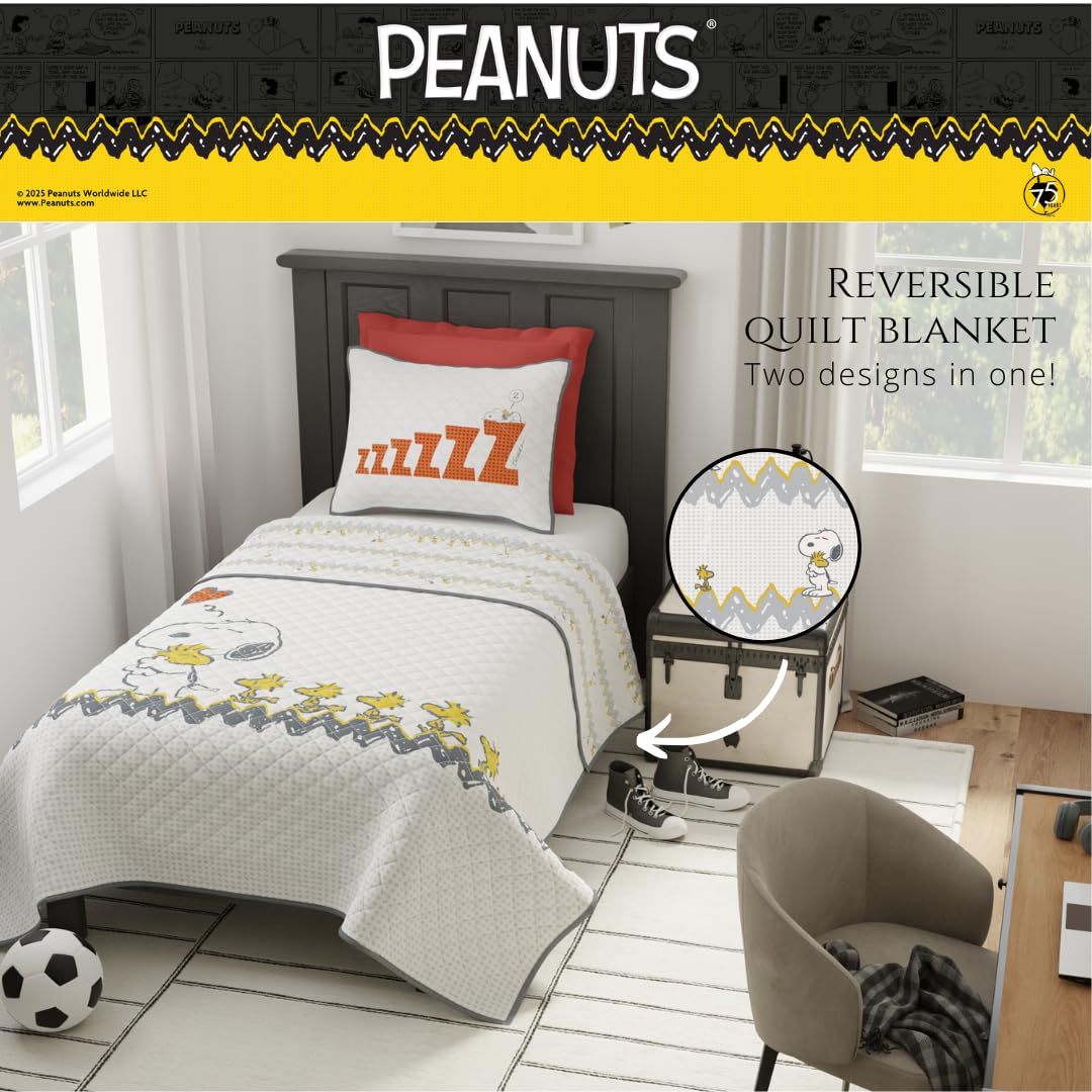 Amazon.com: Franco Peanuts 75th Anniversary Snoopy & Woodstock