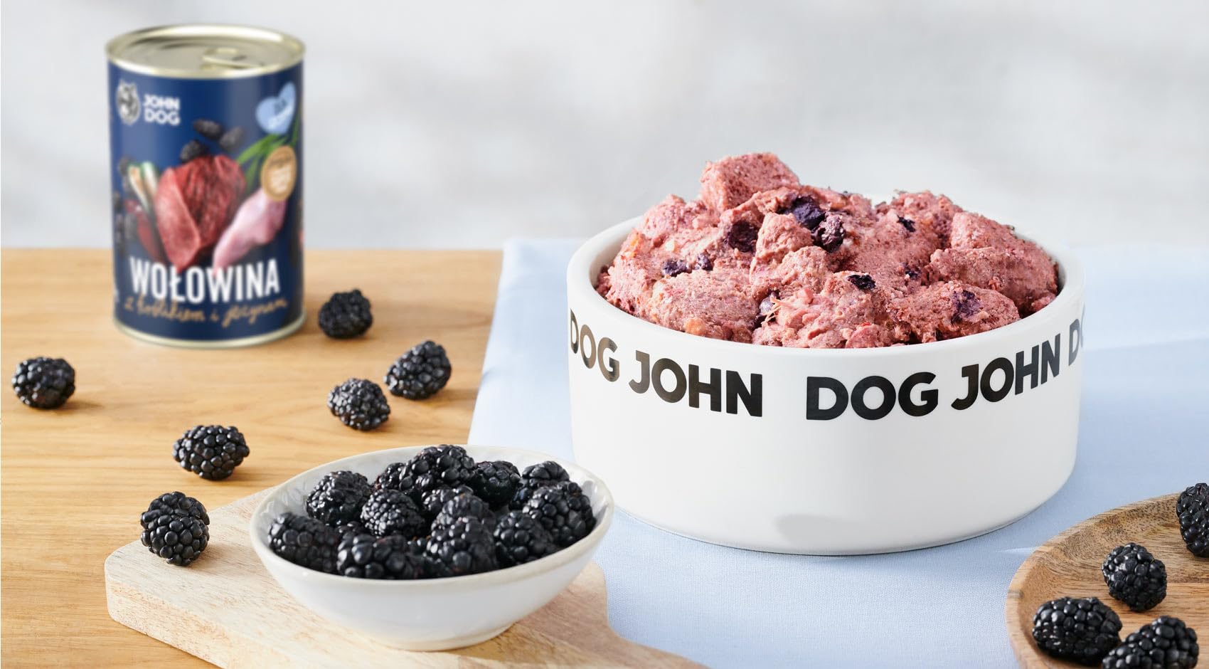 JOHN DOG Comida húmeda Berry Line Junior para Carne de Vacuno con Conejo y moras, 6 x 800 g, sin Cereales, con 96% de Carne y despojos con Caldo, para Cachorros de Todas Las Razas