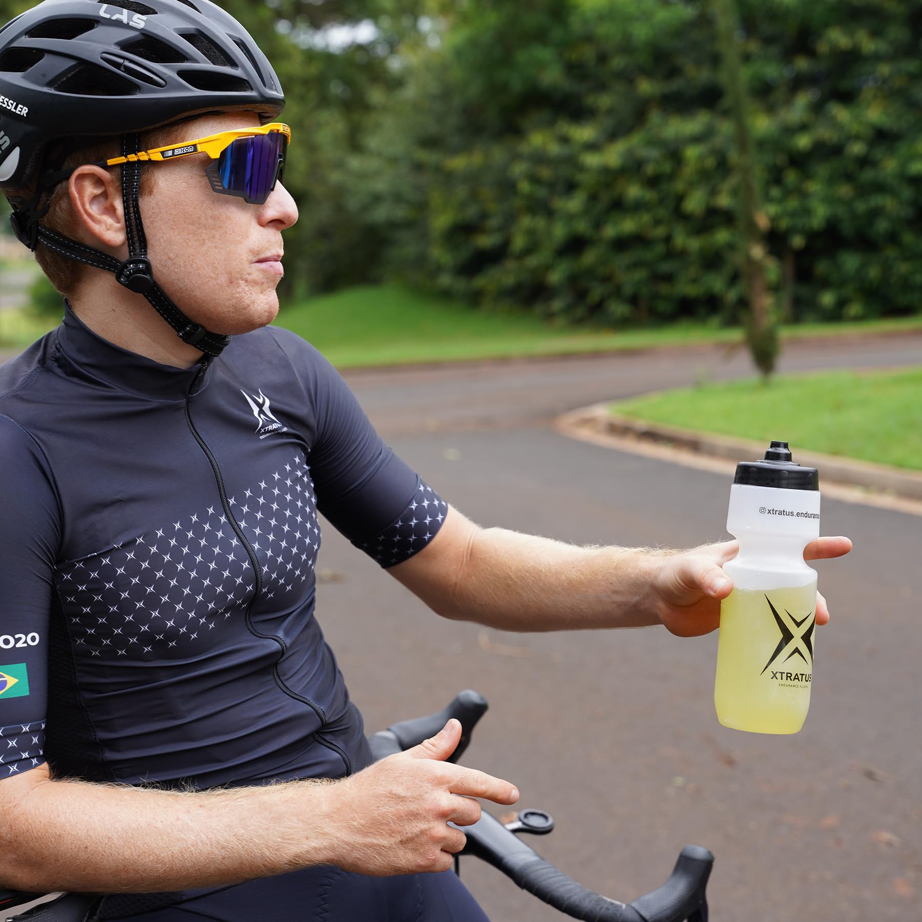 Bebida Deportiva De Carbohidratos Rápida Absorción Mezcla 1-0,8 Y Electrolitos Con Piña Menta Naturales Sin Aditivos Para Hidratación Energía Máxima XTRATUS