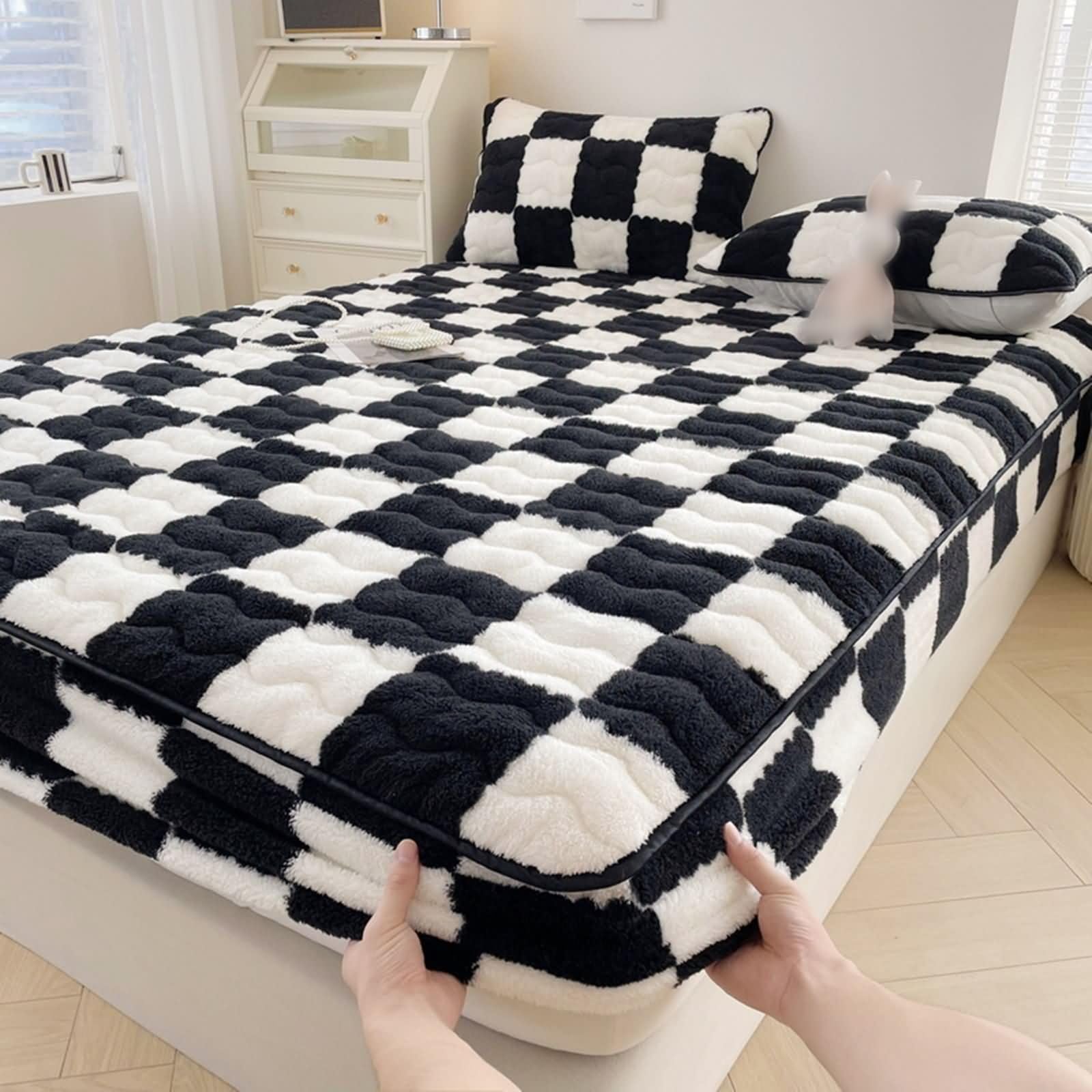 Sábana bajera ajustable de terciopelo negro y blanco, con estampado a cuadros, para cama con somier, 180 x 200 cm