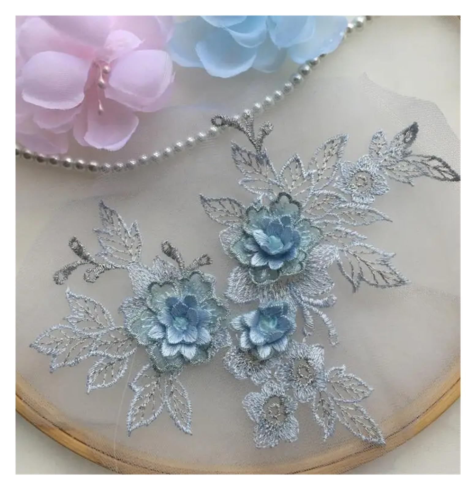Dentelle 3D brodée haute couture pour création de robe mariée