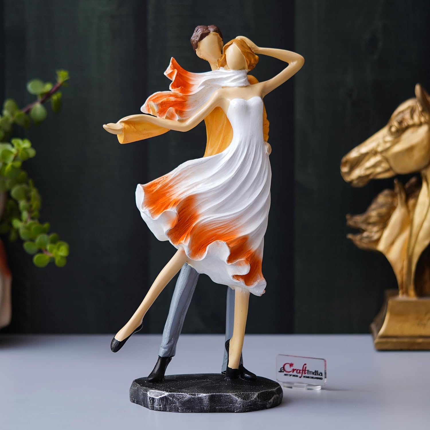 Statue multicolore en résine pour salon et chambre : l'art pop chez vous