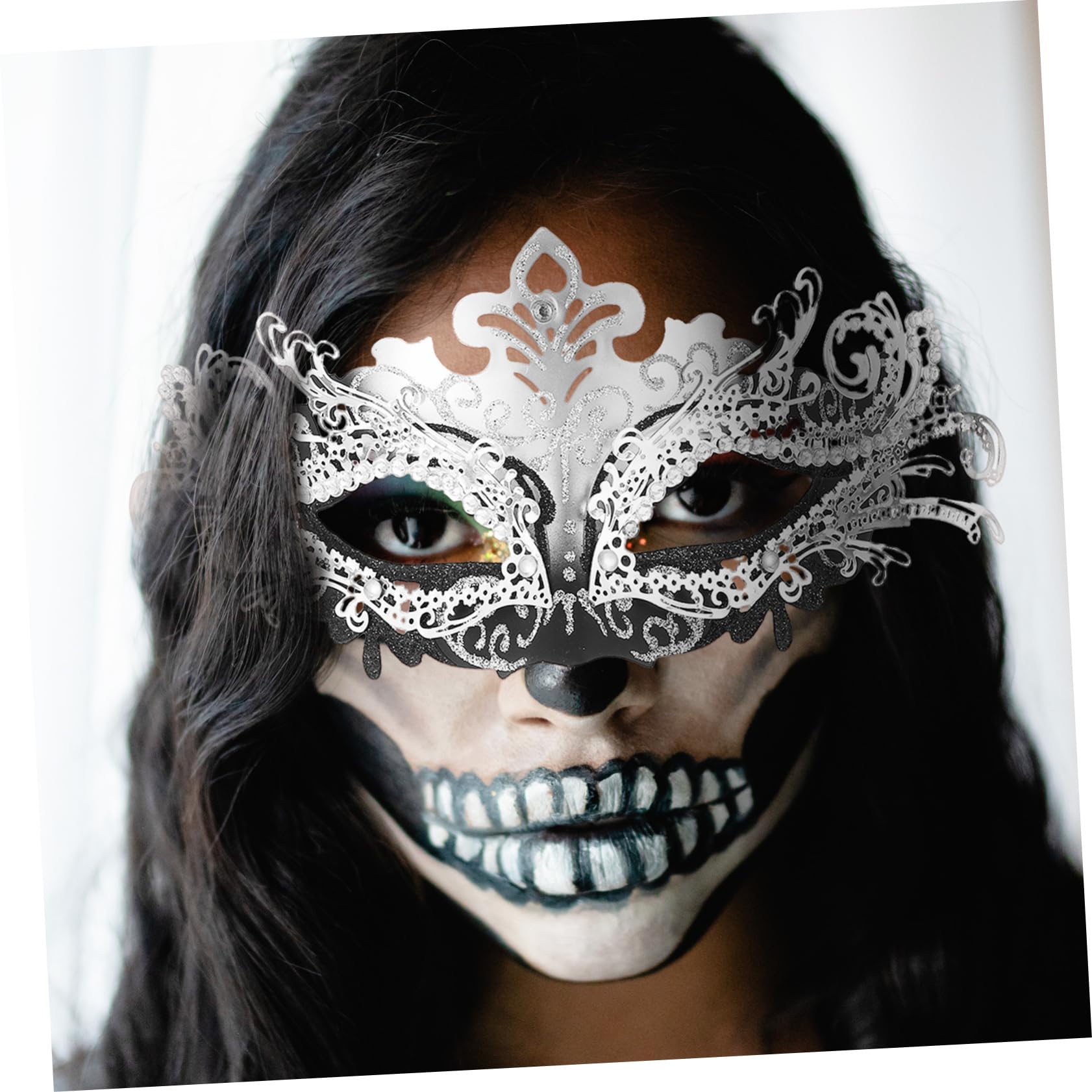 GALPADA 2pcs Butterfly Masquerade Mask for Halloween Elegant Half Face Design Comfortable Lightweight Photography Prop for Parties Festivals for Women and Couples