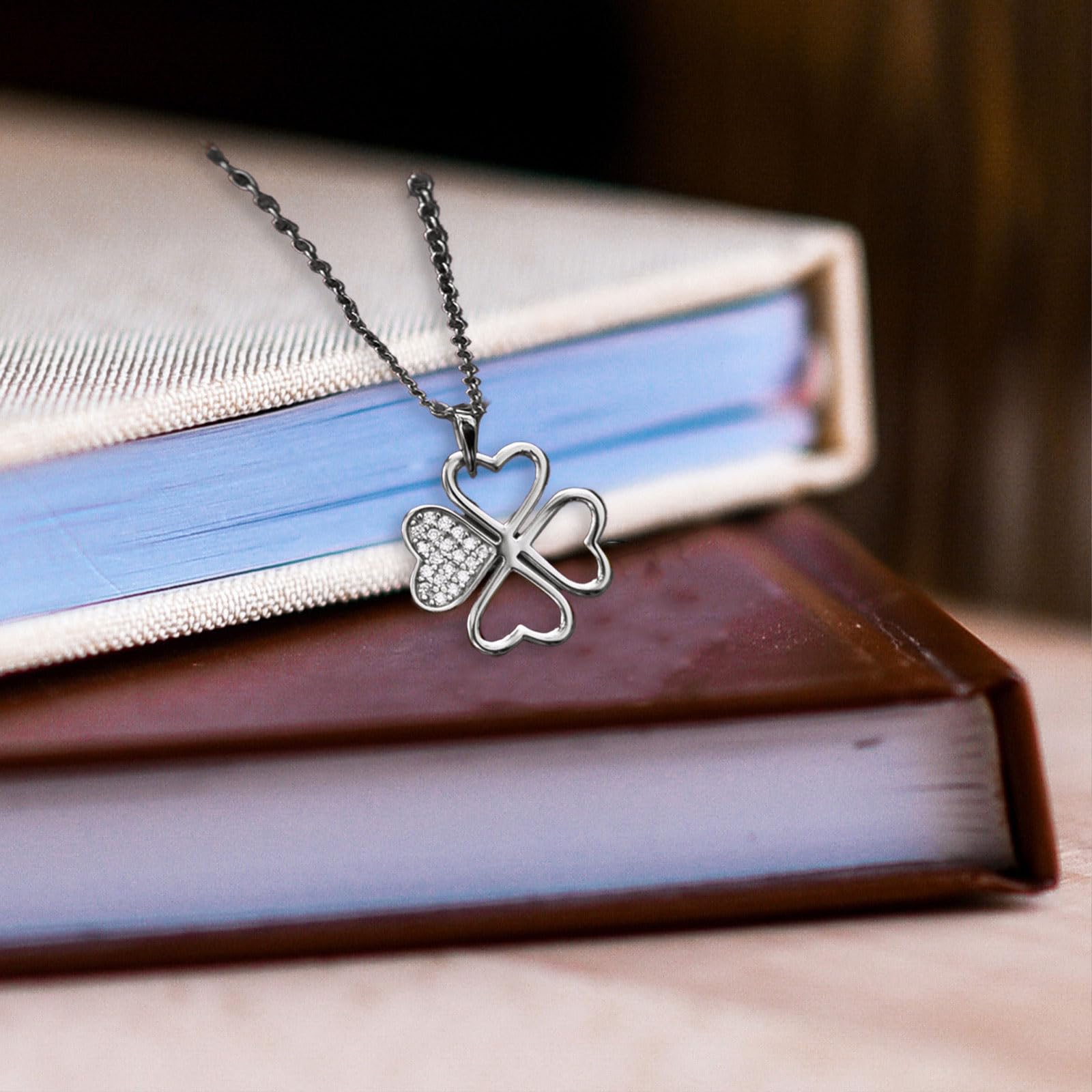 Amoonìc Geschenk zur Einschulung Mädchen, Glücksbringer Kette mit Kleeblatt | Anhänger Silber 925 und Gold/Rosegold vergoldet, Glückskette Kinder Halskette, Schmuck Geschenke zum Schulanfang