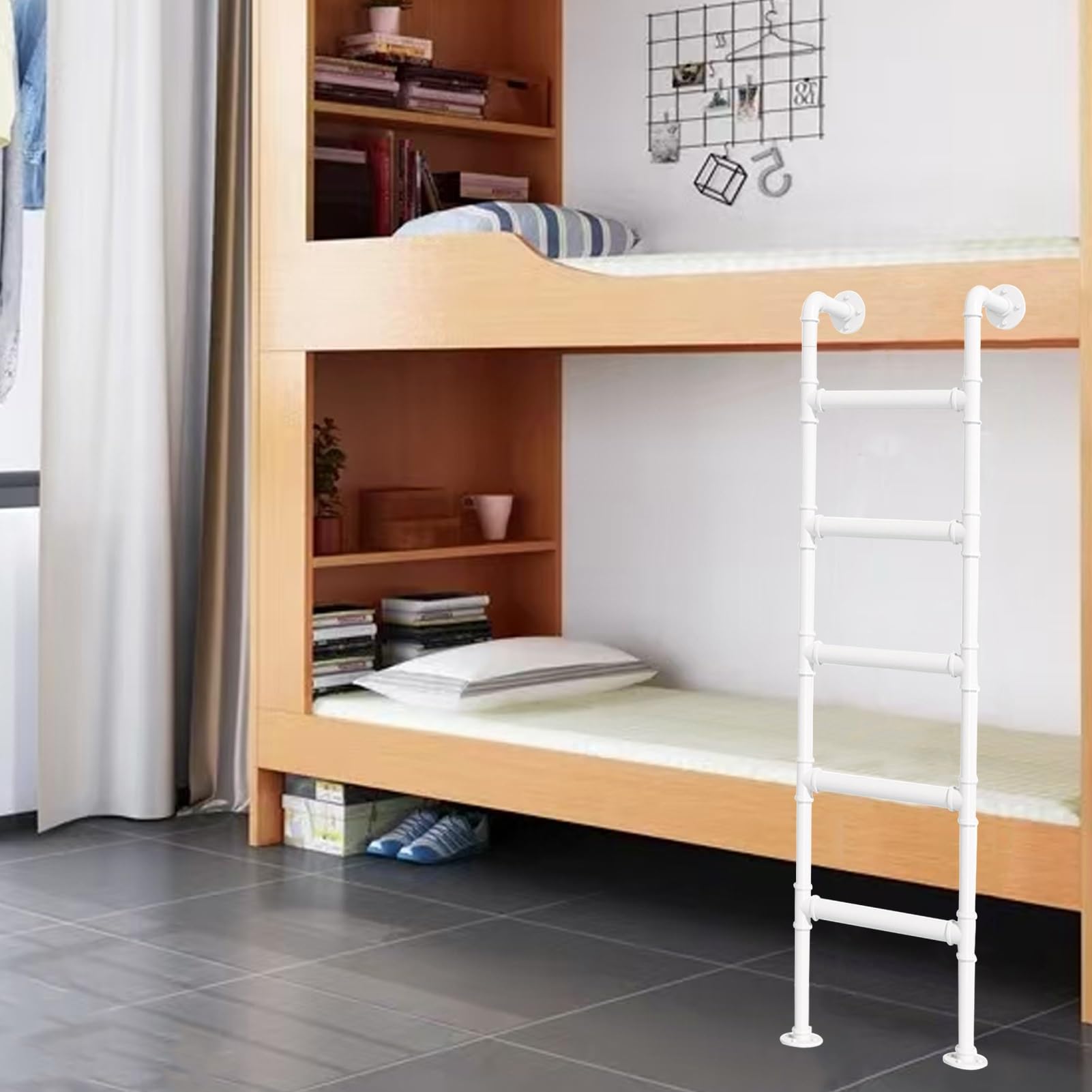 Échelle pour lit superposé inclinable et réglable pour combles
