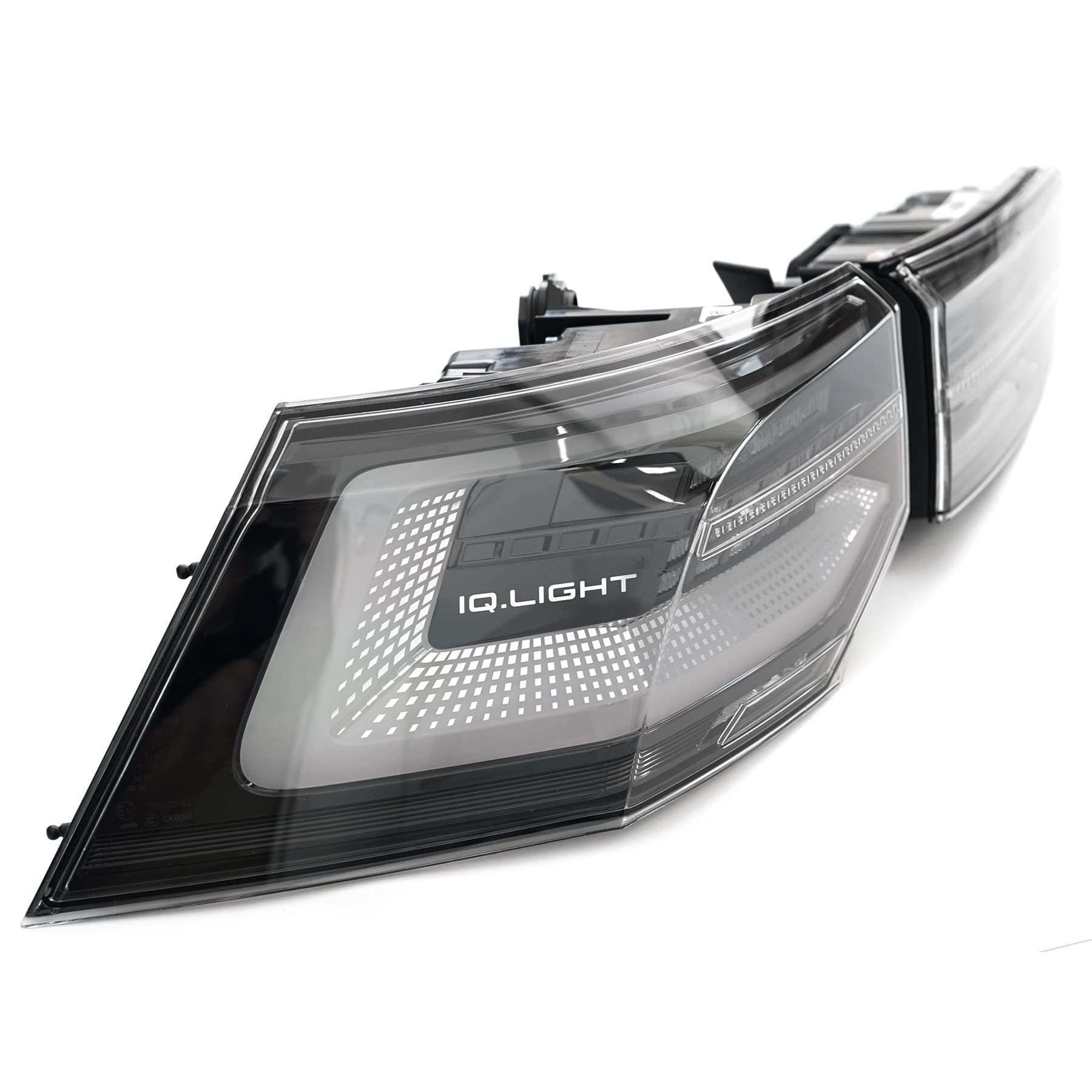 Volkswagen Oryginalne Światła LED, Kompatybilne z VW Golf 8 (5H), Lampy Tylne, Przyciemniane, IQ.Light, Animowane Kierunkowskazy, Model 2020+