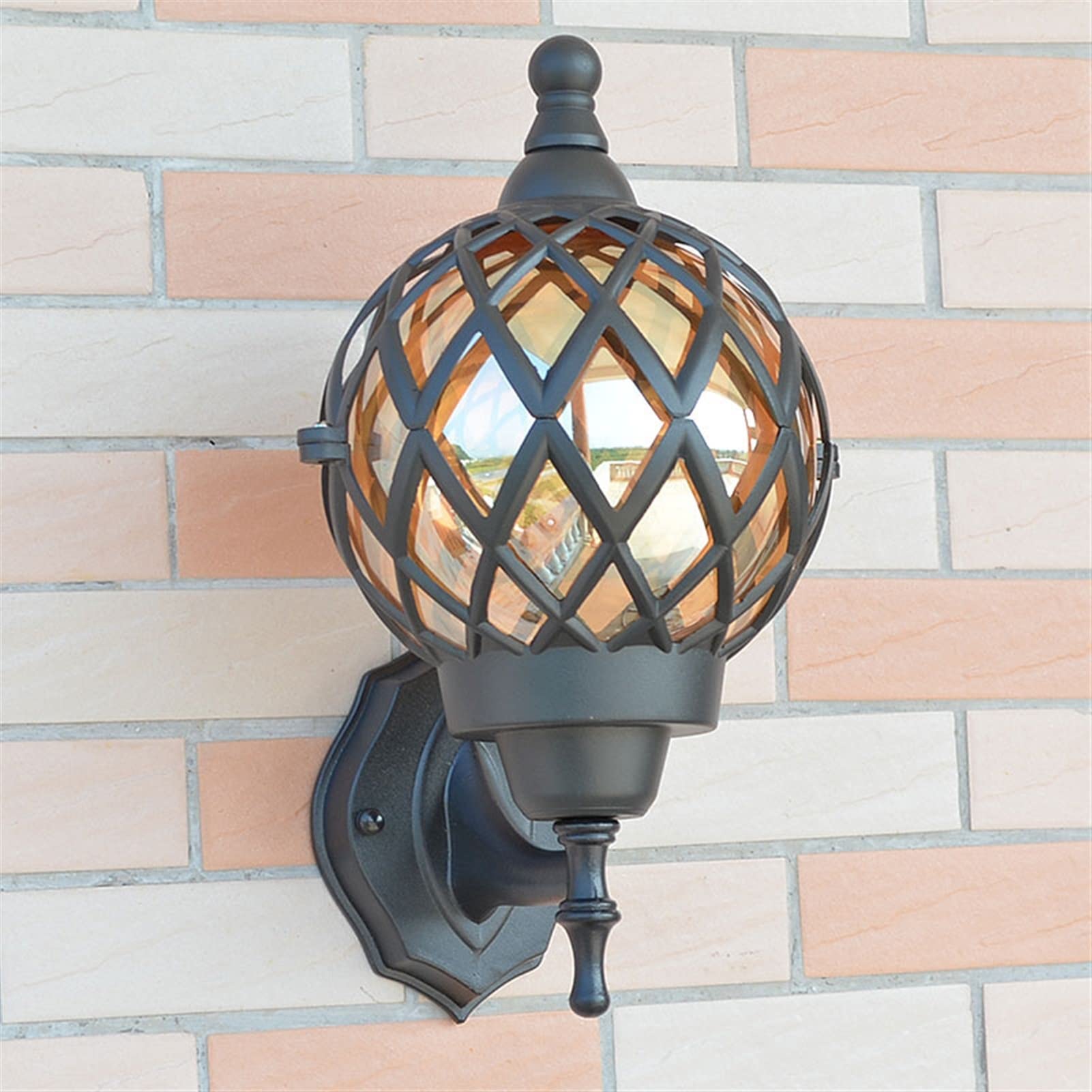 Applique murale de jardin design rétro pour illuminer vos soirées terrasse et terrasses d'été