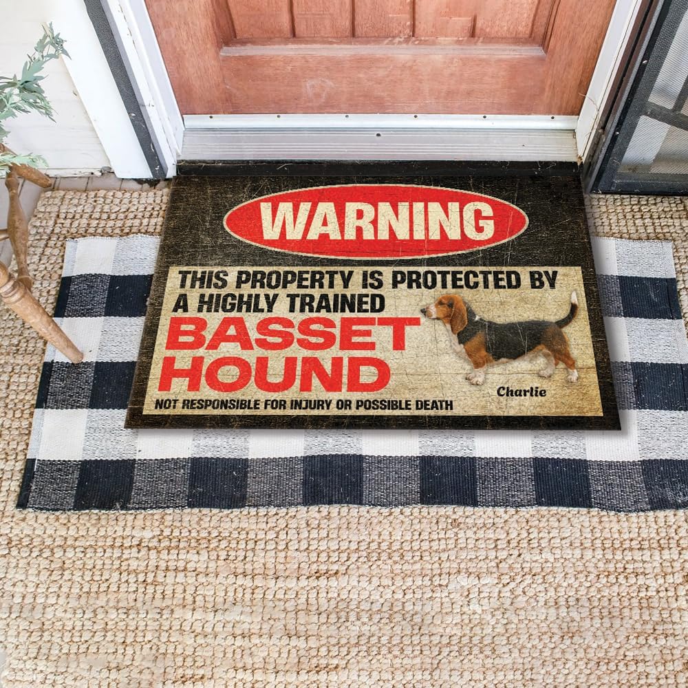 Personalized Dog Warning Door Mat for Basset Hound Owners with Custom Pet Name – Non-Slip Outdoor Welcome Rug for Porch, Garage, or Entryway – Humorous Gift for Dog Lovers, Durable and Easy to Clean