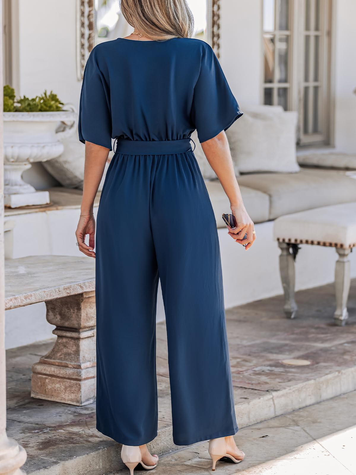CUPSHE Damen Elegant Jumpsuit V-Ausschnitt Dolman-Ärmel Overall mit Gürtel | Fließender Stoff, Lockere Passform, Feminine Silhouette, Bequemer Sitz, Ideal für Büro, Dinner und besondere Anlässe
