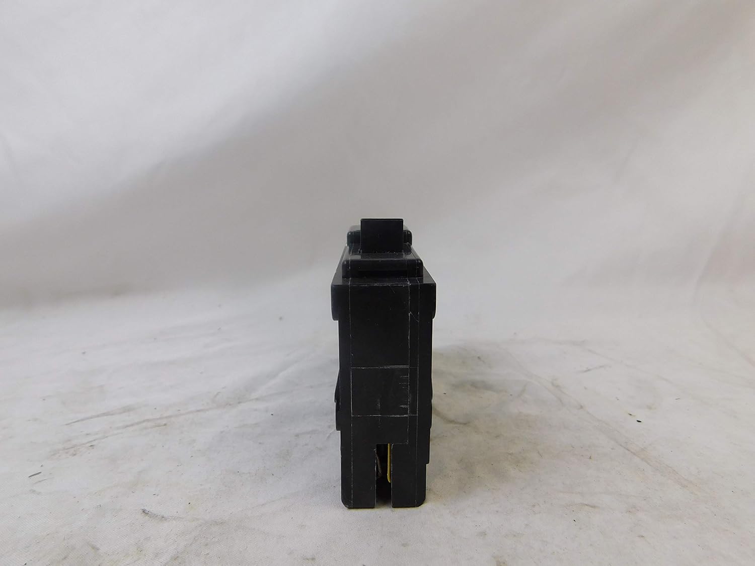 Eaton Electical / Cutler-Hamm #BR115CAF 15A SP BR1 Circular Breaker