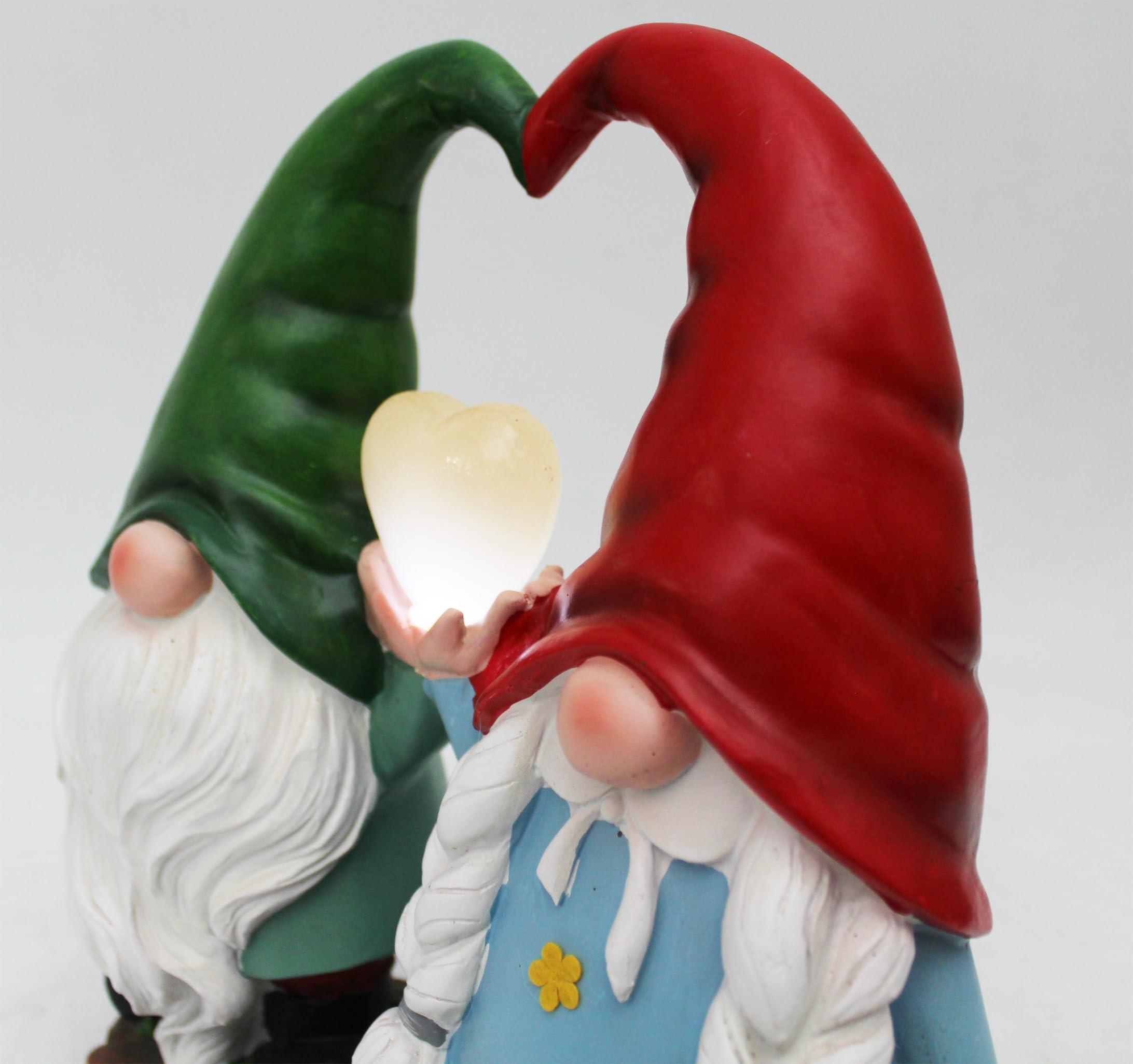 Arnusa Solar Gartenfigur Gartenzwerg Pärchen mit Herz Wichtel Solarleuchte Solarlampe Figur Gartendekoration beleuchtet für Außen 29,5 cm