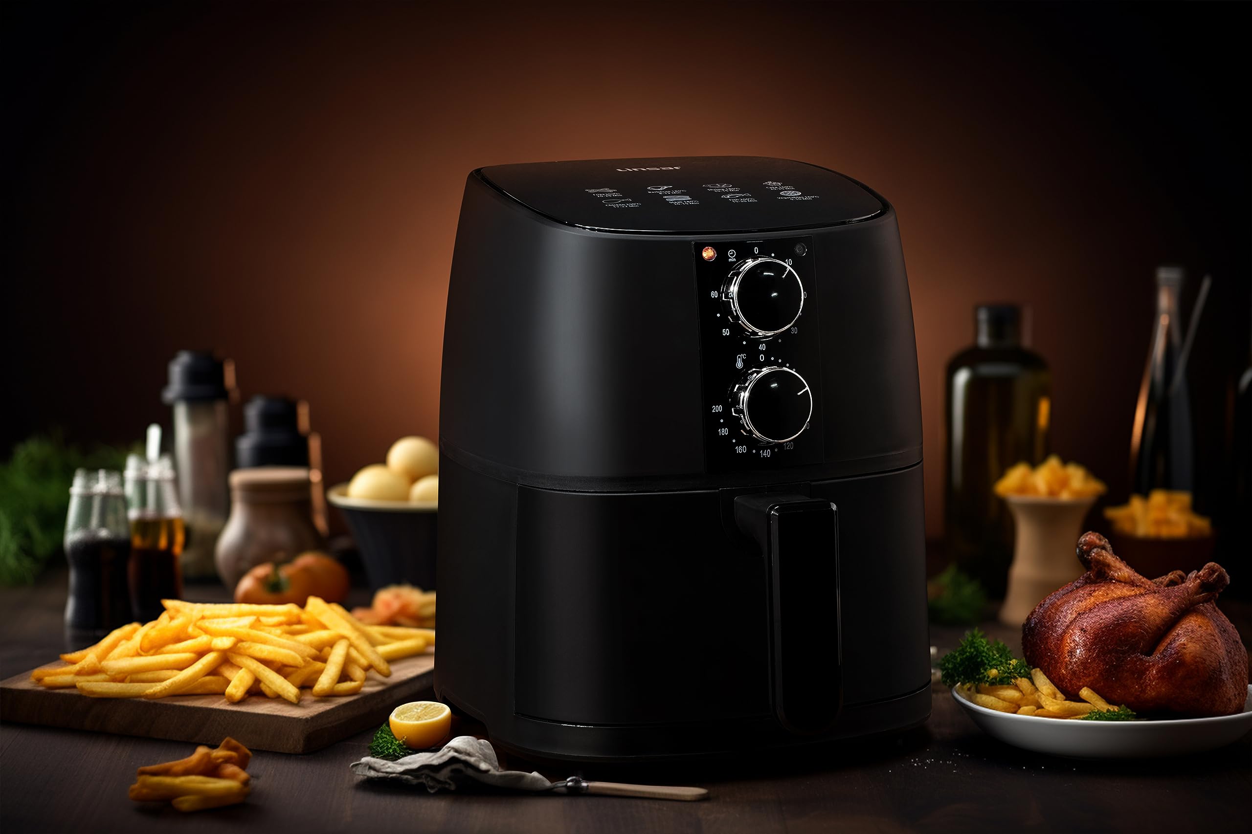 Linsar - Heißluftfritteuse 4L - Airfryer mit Timer und Warmhaltefunktion - Temperatur wählbar - Energiesparender & schneller als Backöfen - 1400 Watt (Schwarz)