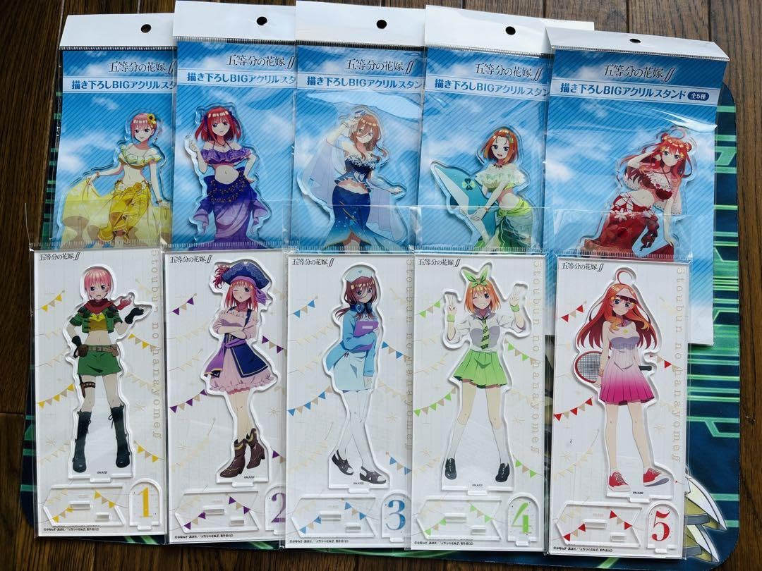Amazon.co.jp: 五等分の花嫁 60点以上 アクリルスタンド 缶バッジ 