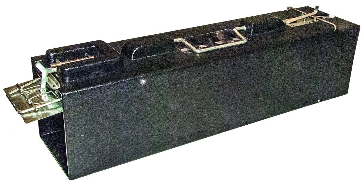 JT EatonSkunk & Medium Pest Live Trap with Dark Interior, Easy Capture Trigger, Easy Release Door