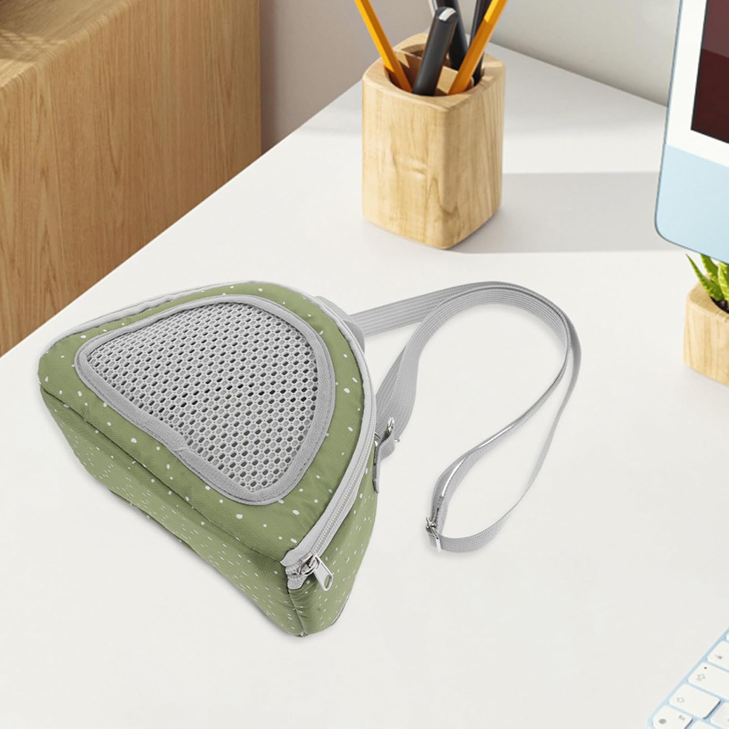 Toddmomy Small Animal Carrier Bag Breathable Mesh Pet Shoulder Sling for Hamster Squirrel Hedgehog Chinchilla Outdoor Travel Green