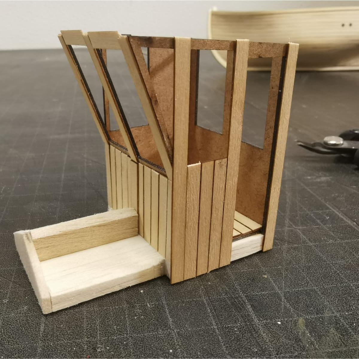 Fischerboot, Fischkutter als Laser Cut Bausatz aus Holz zum selberbauen im Maßstab 1:35