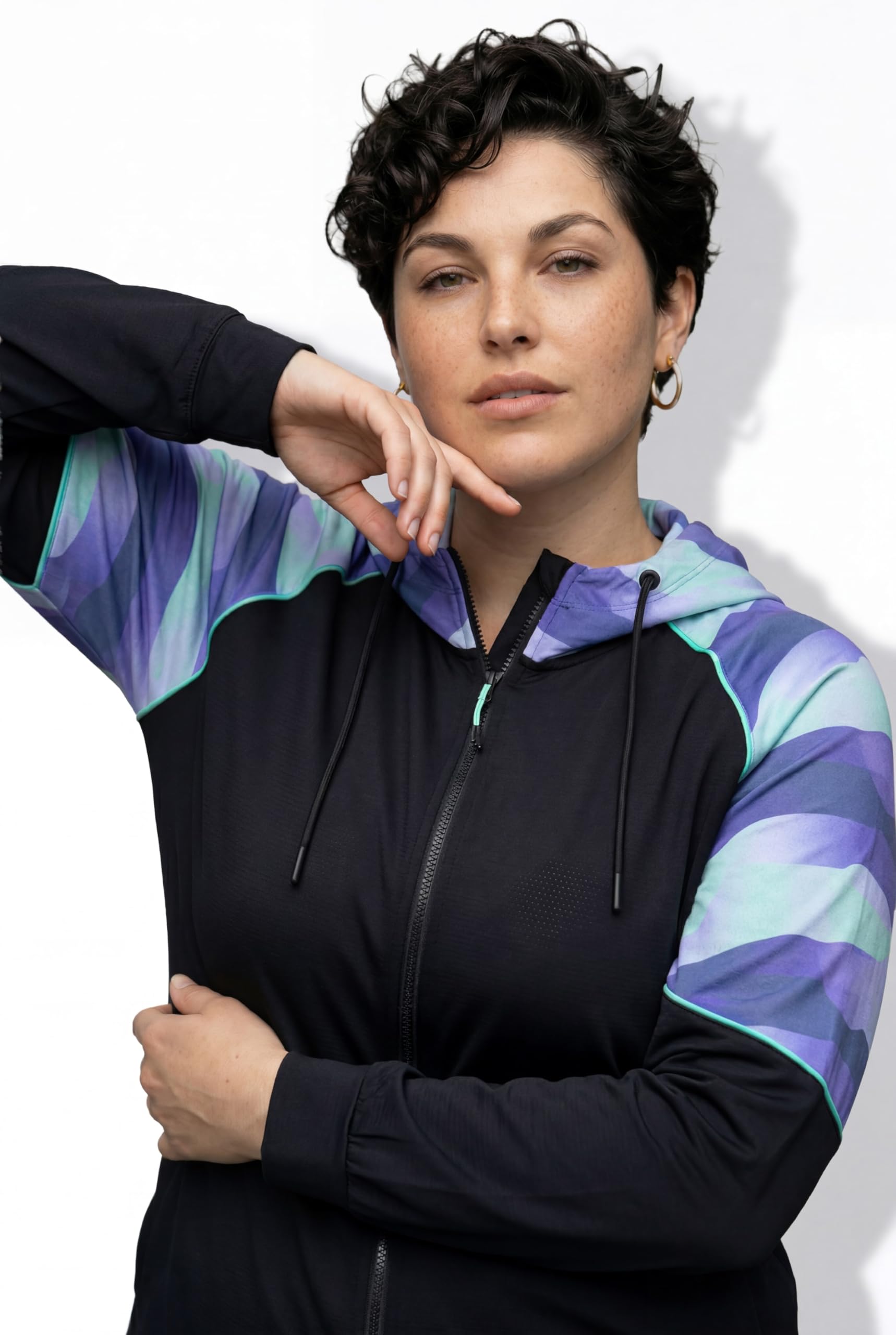 Ulla Popken Femme Grandes Tailles Veste Technique légère, Protection Anti-UV FPS 50+, Capuche et Passe-Pouces 848574
