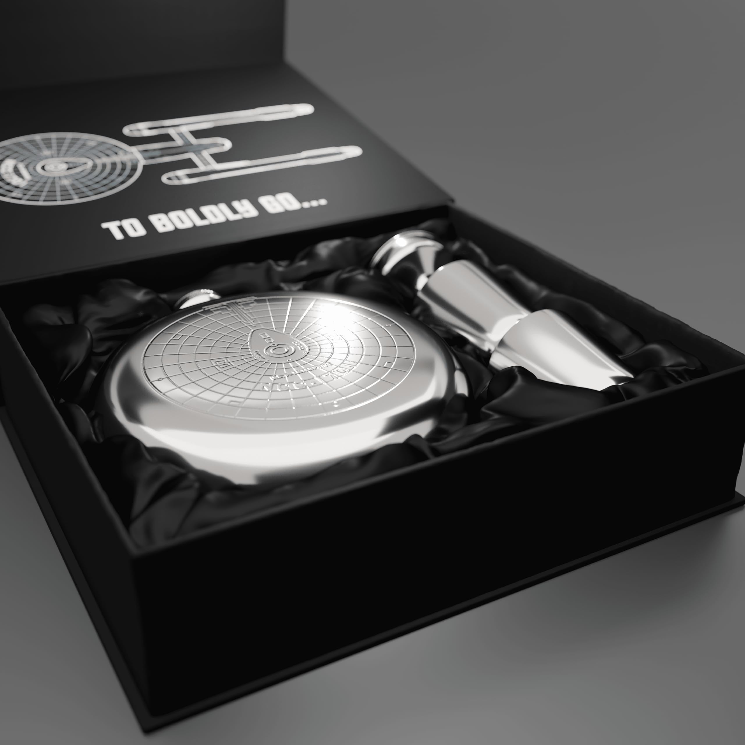 Star Trek Enterprise Flachmann – Offiziell lizenziertes Star Trek Merchandise Star Trek Edelstahl-Flachmann Geschenkset mit 2 x 30 ml Edelstahl-Schnapsgläsern und 1 x Einfülltrichter