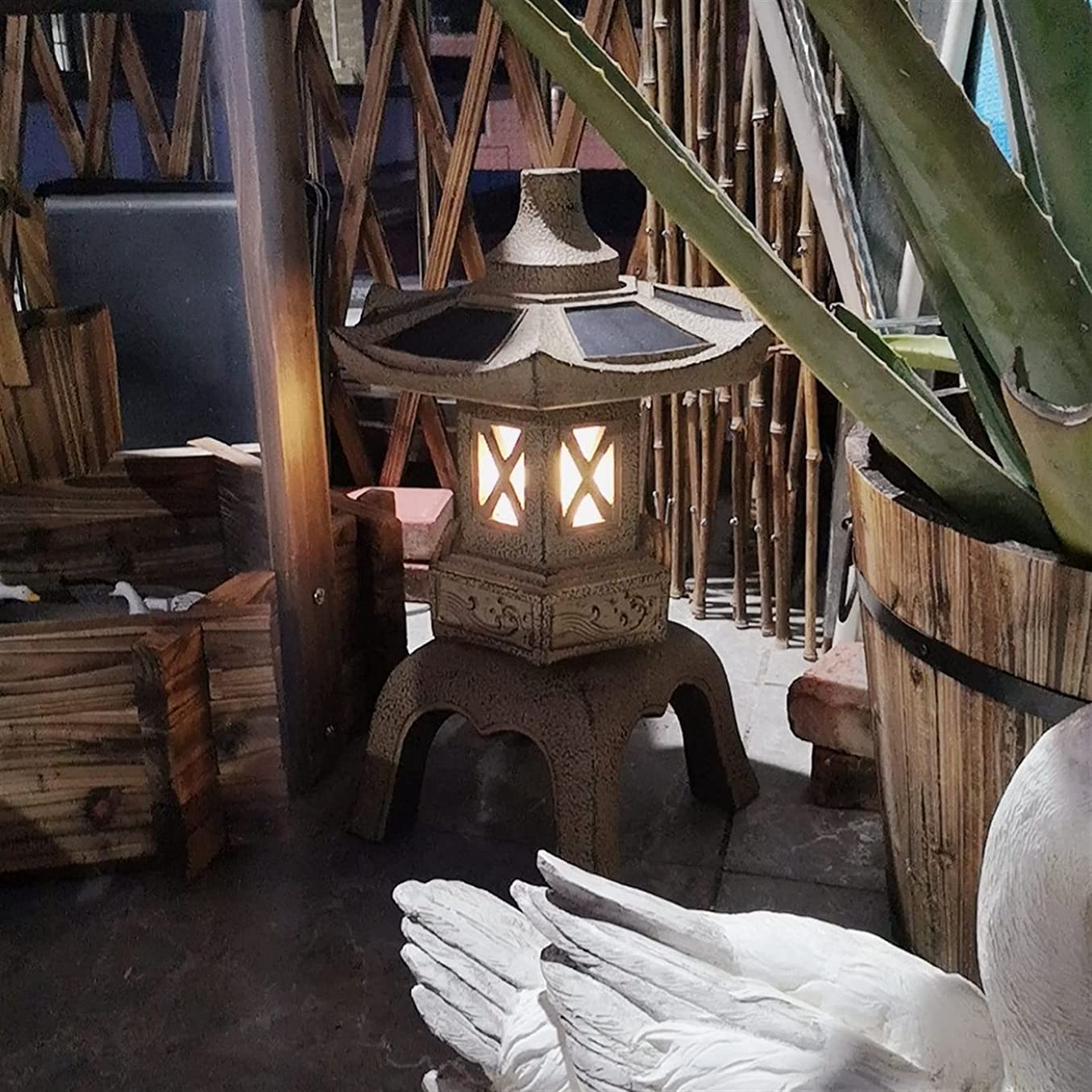 Estatua al Aire Libre de Pagoda de Piedra Alta de 18,9 Pulgadas, Escultura de jardín de Farol japonés Zen Impermeable, luz LED con energía Solar, decoración para Exteriores
