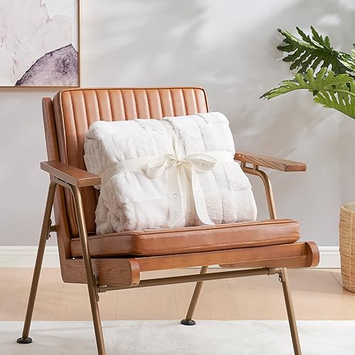 Miniatura 4 de Cozy Bliss Manta de piel sintética de conejo blanco a cuadros, suave y esponjosa, color crema Minky (50 x 60 pulgadas, marfil)